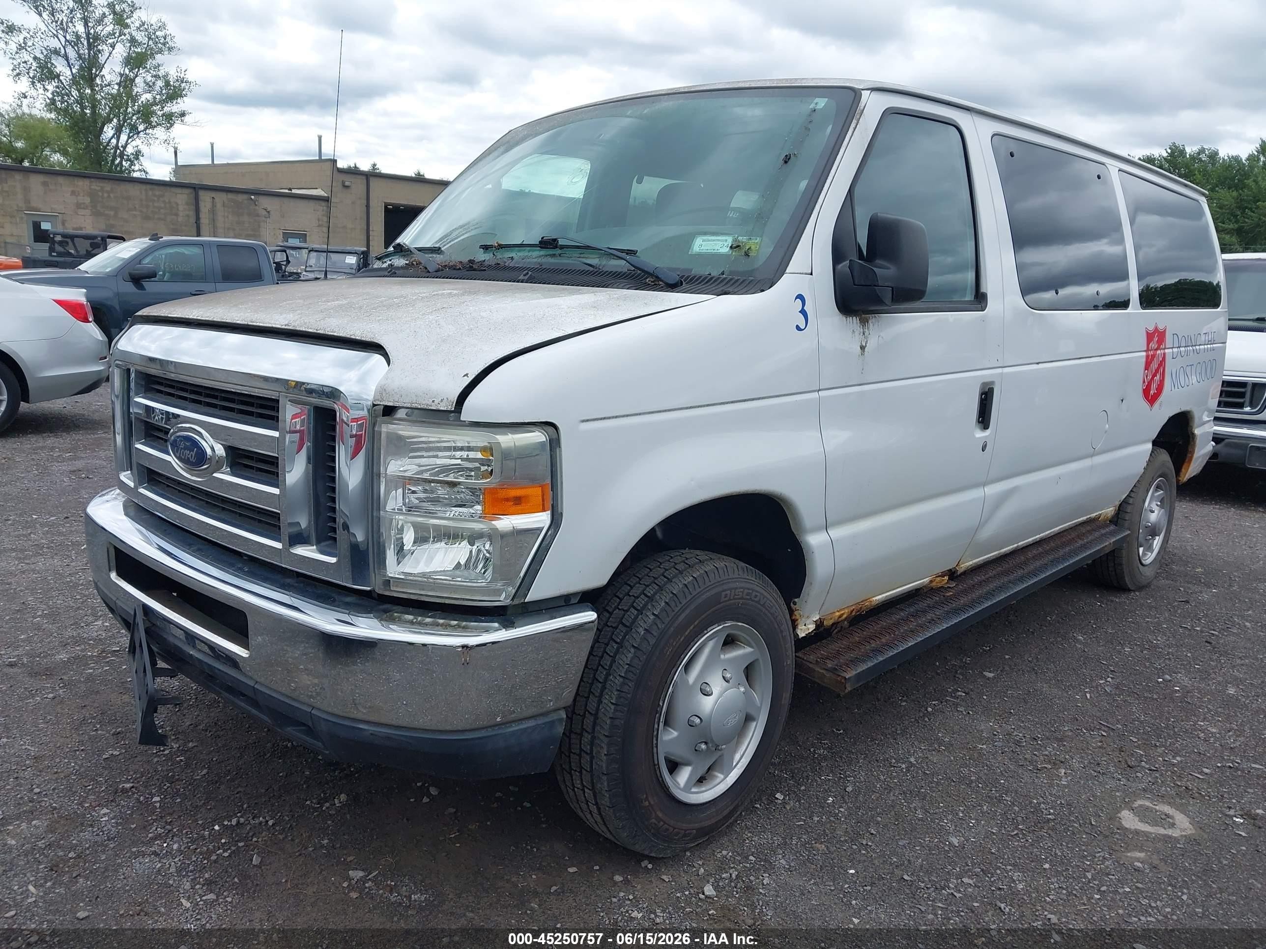 2010 Ford E-350 Super Duty Xl/xlt White vin: 1FBNE3BL1ADA23625