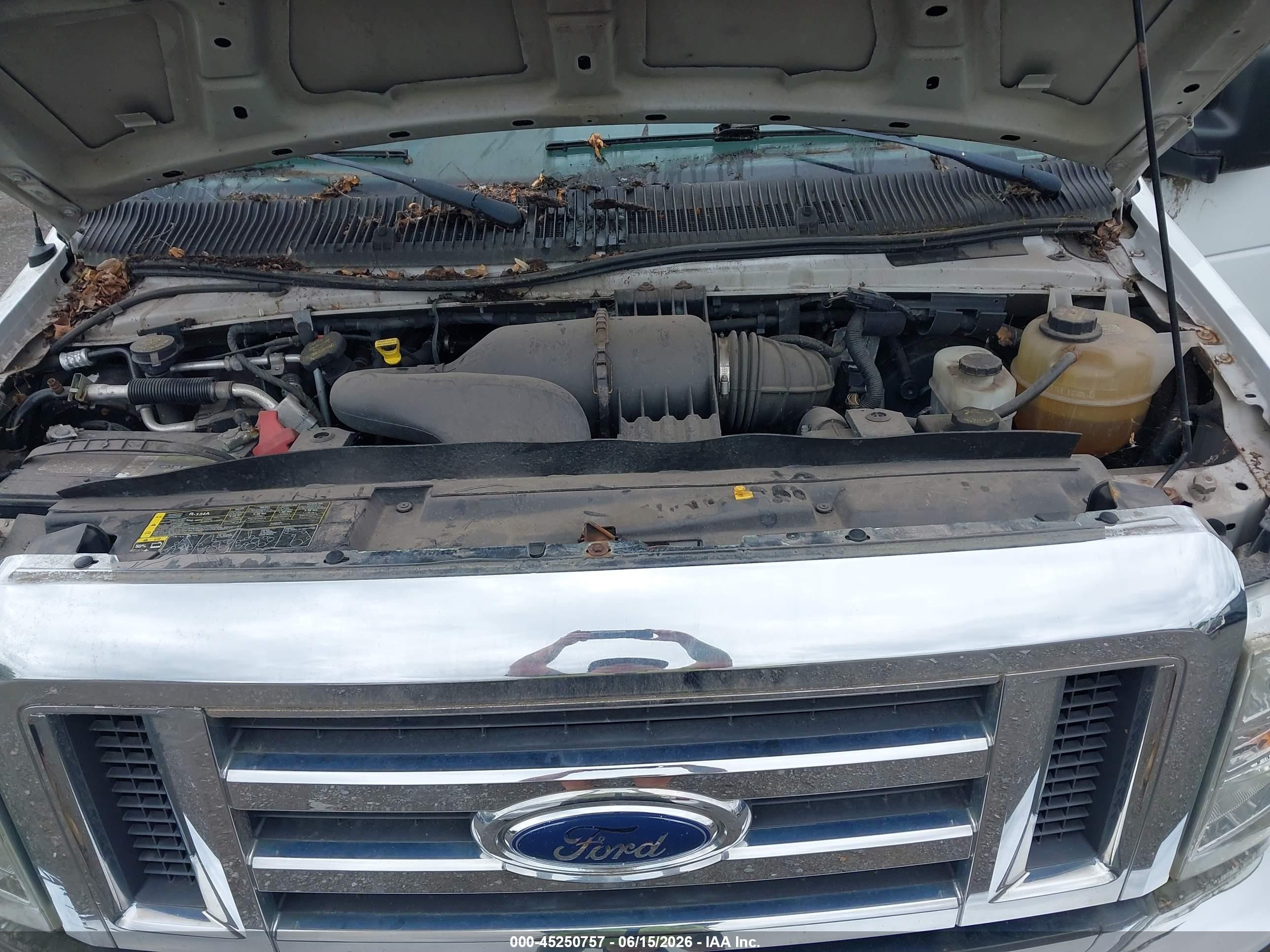 2010 Ford E-350 Super Duty Xl/xlt White vin: 1FBNE3BL1ADA23625