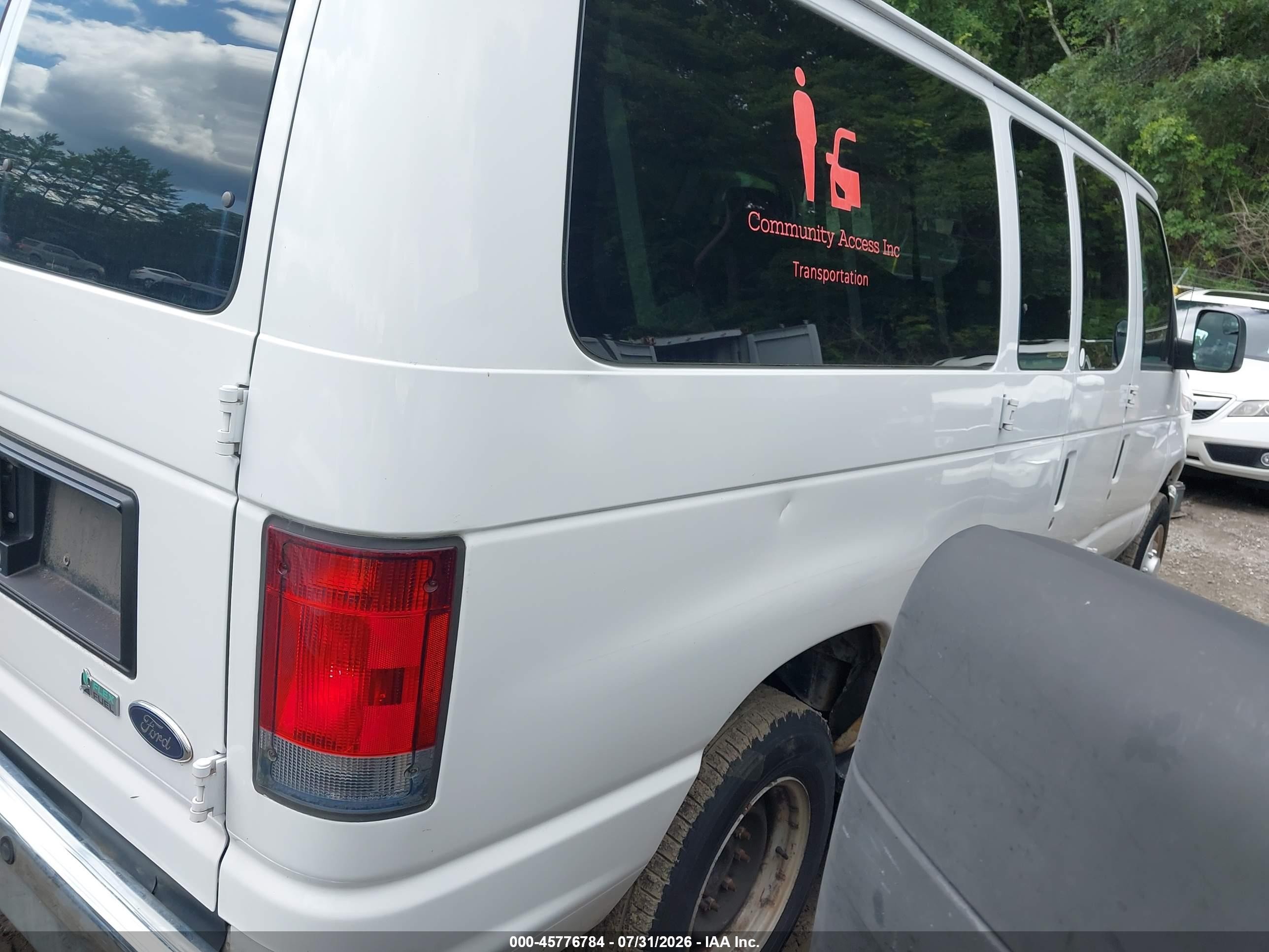 2014 Ford E-350 Super Duty Xlt White vin: 1FBNE3BL1EDB01553