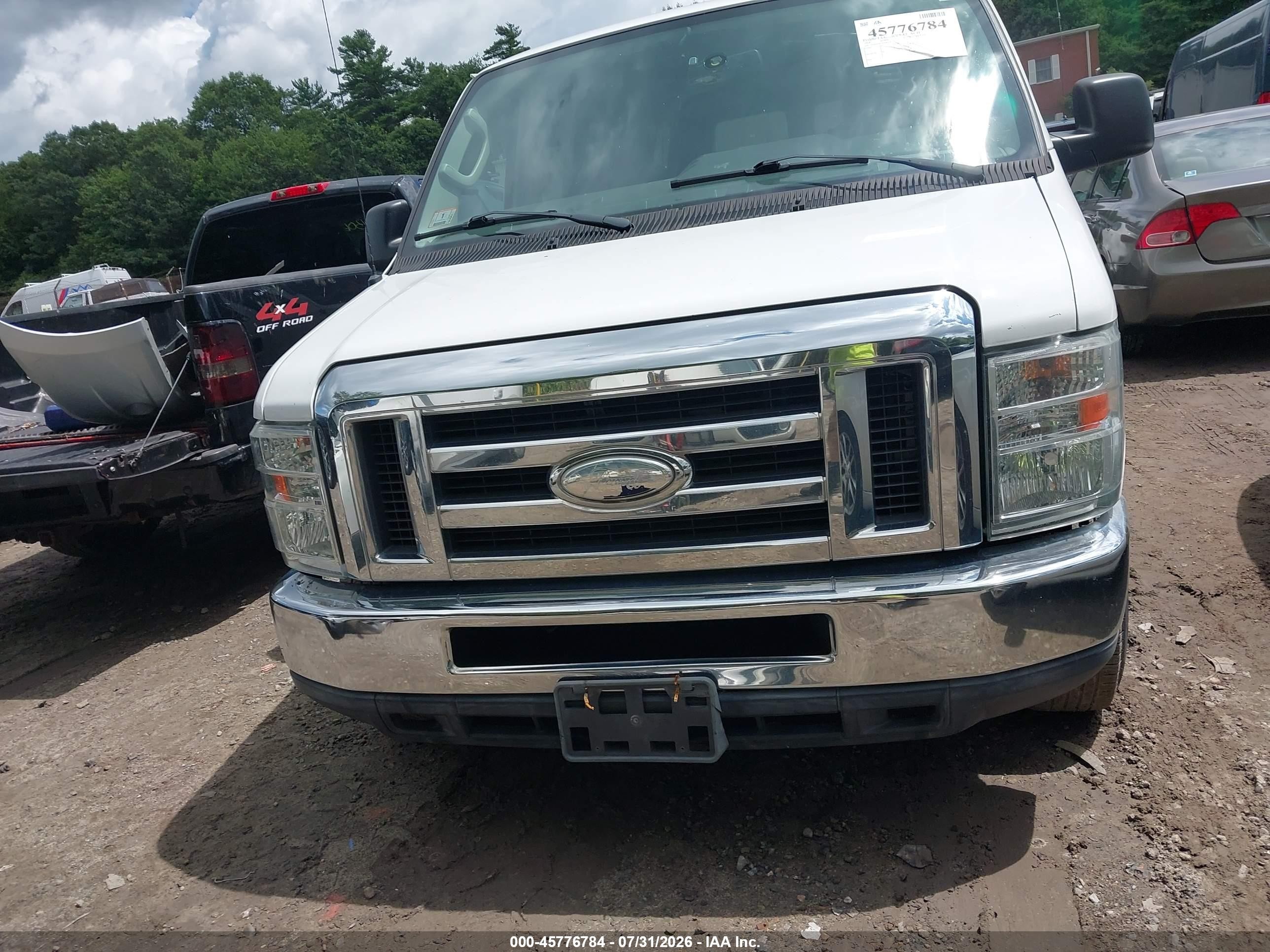 2014 Ford E-350 Super Duty Xlt White vin: 1FBNE3BL1EDB01553