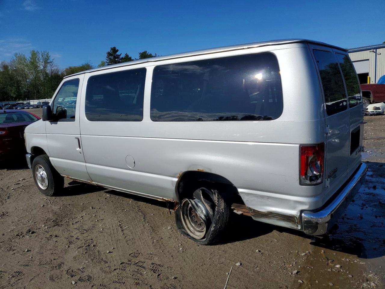 2010 Ford Econoline E350 Super Duty Wagon Серый vin: 1FBNE3BL2ADA77810