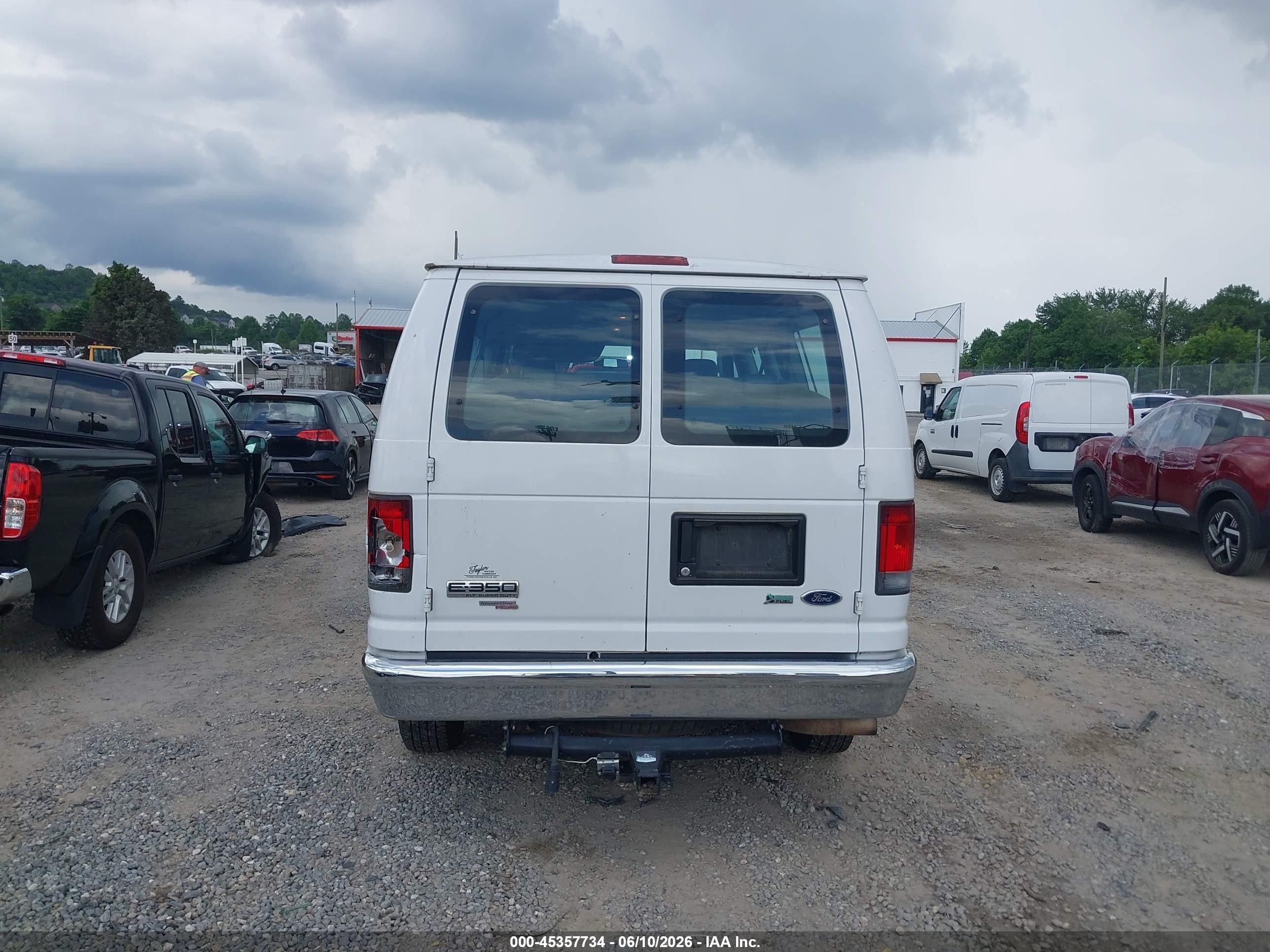 2011 Ford E-350 Super Duty Xlt White vin: 1FBNE3BL2BDA59759