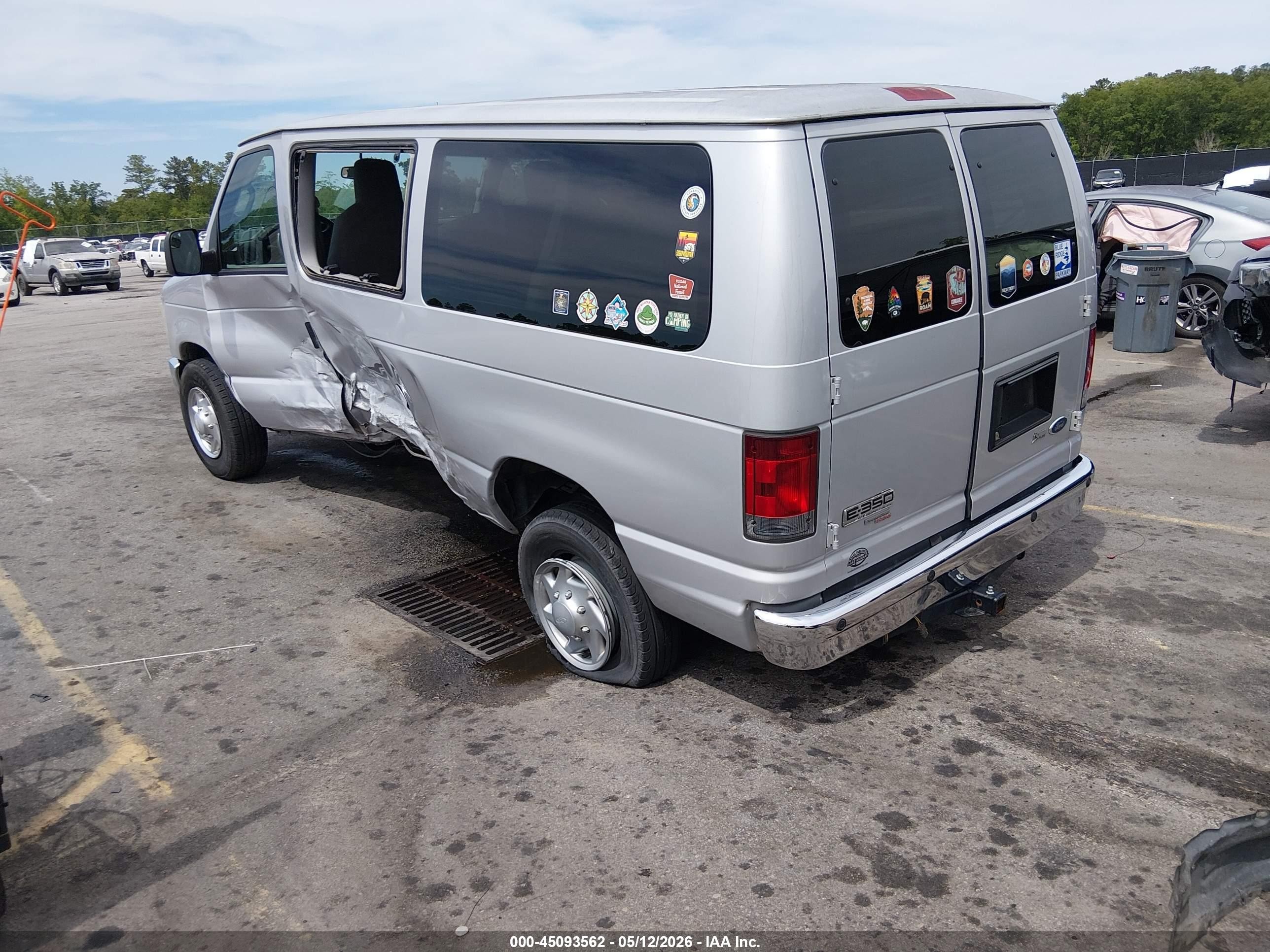 2013 Ford E-350 Super Duty Xlt Gray vin: 1FBNE3BL2DDA19734