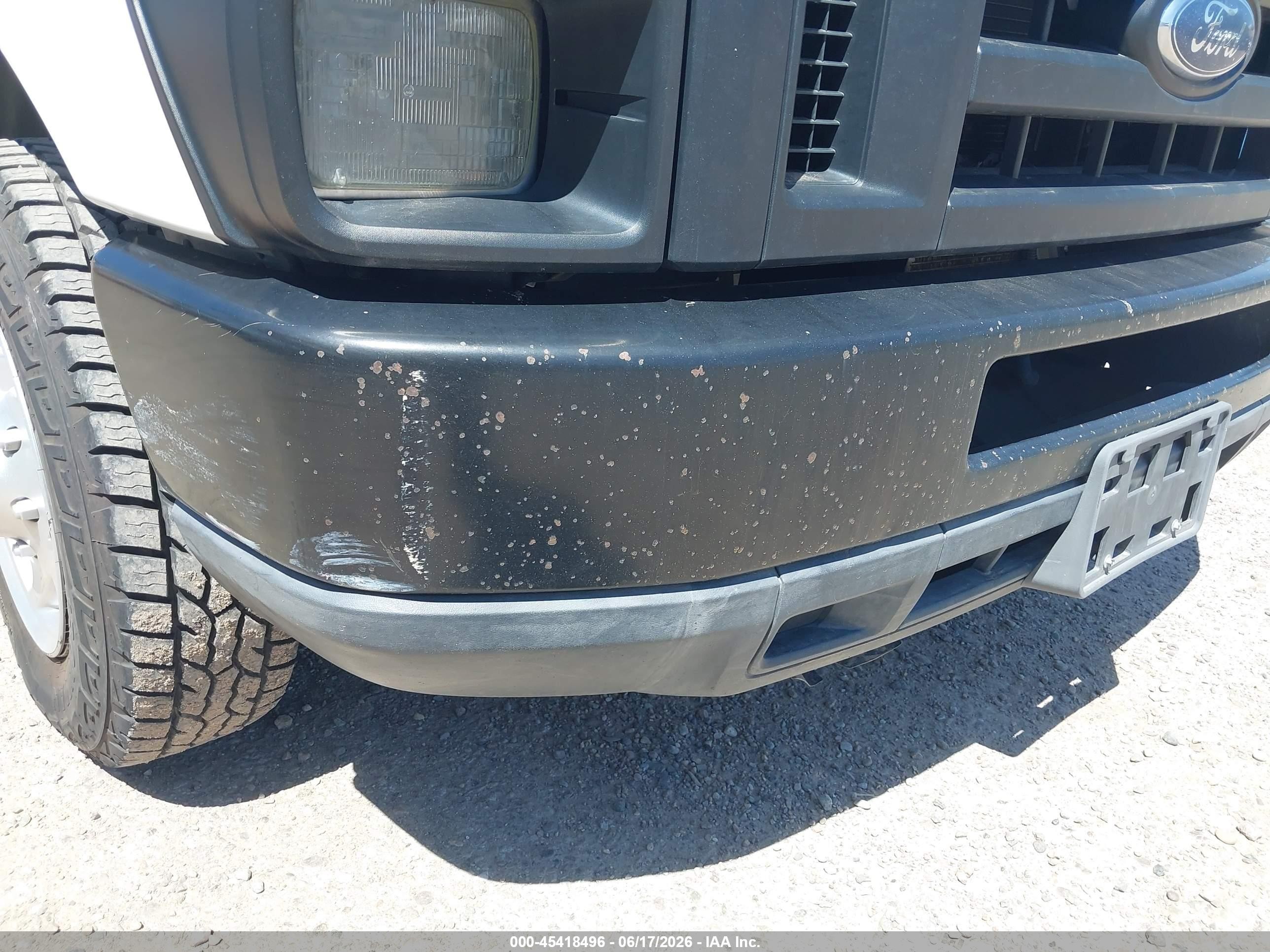 2011 Ford E-350 Super Duty Xl/xlt White vin: 1FBNE3BL3BDA36796
