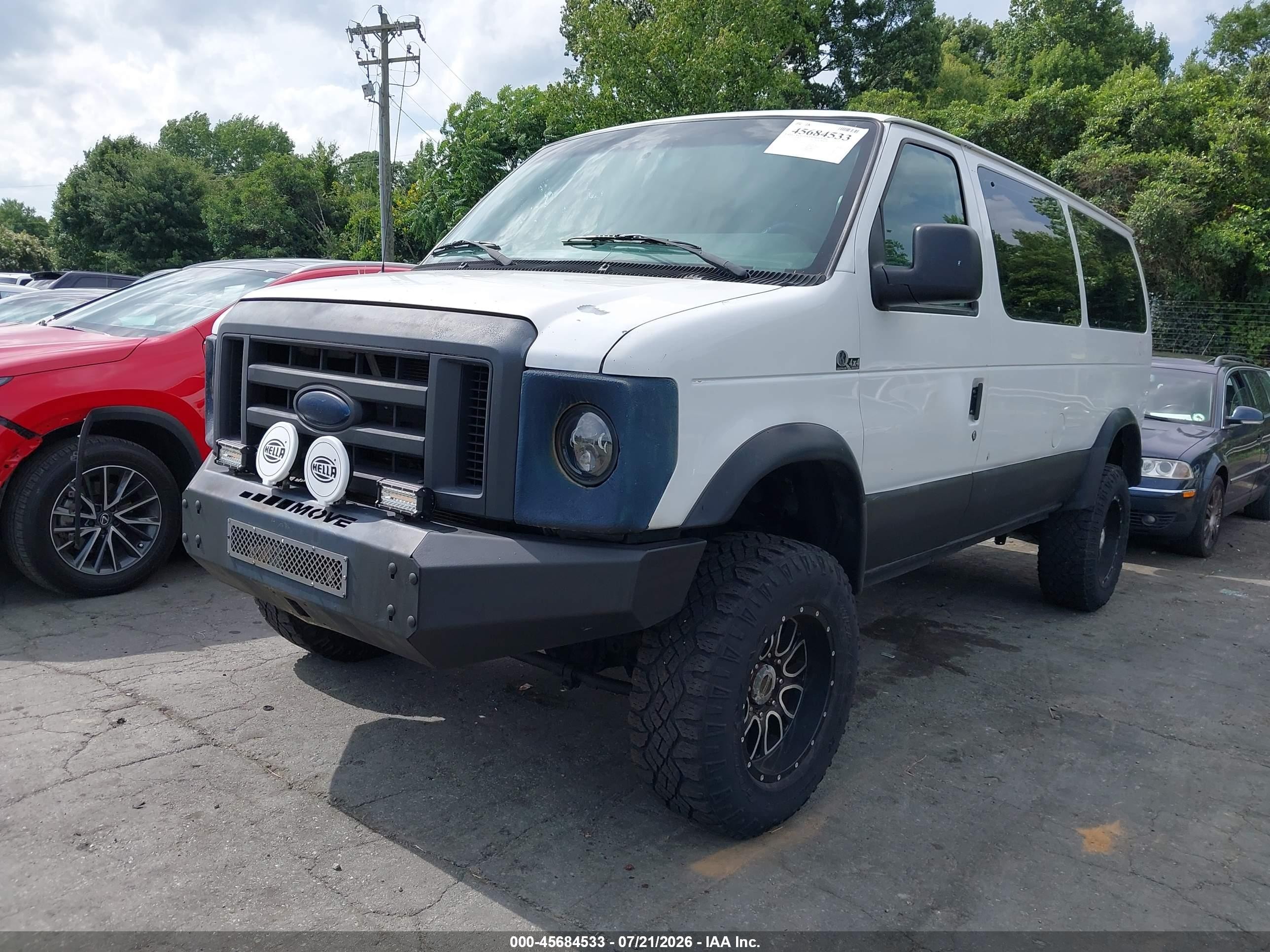 2011 Ford E-350 Super Duty Xl White vin: 1FBNE3BL3BDB07494