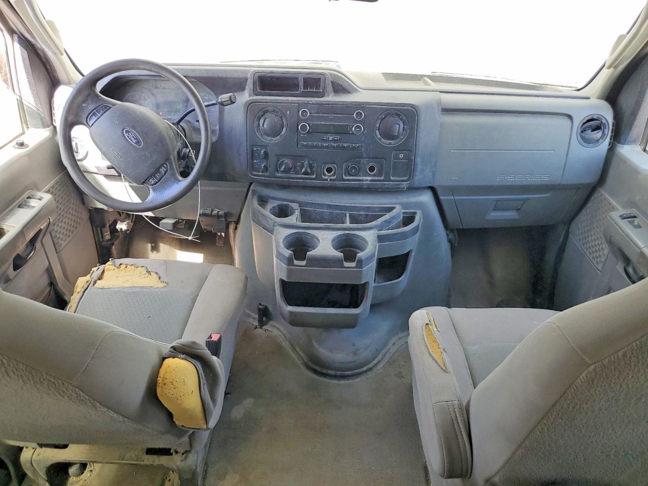 2013 Ford Econoline E350 Super Duty Wagon White vin: 1FBNE3BL3DDA45338
