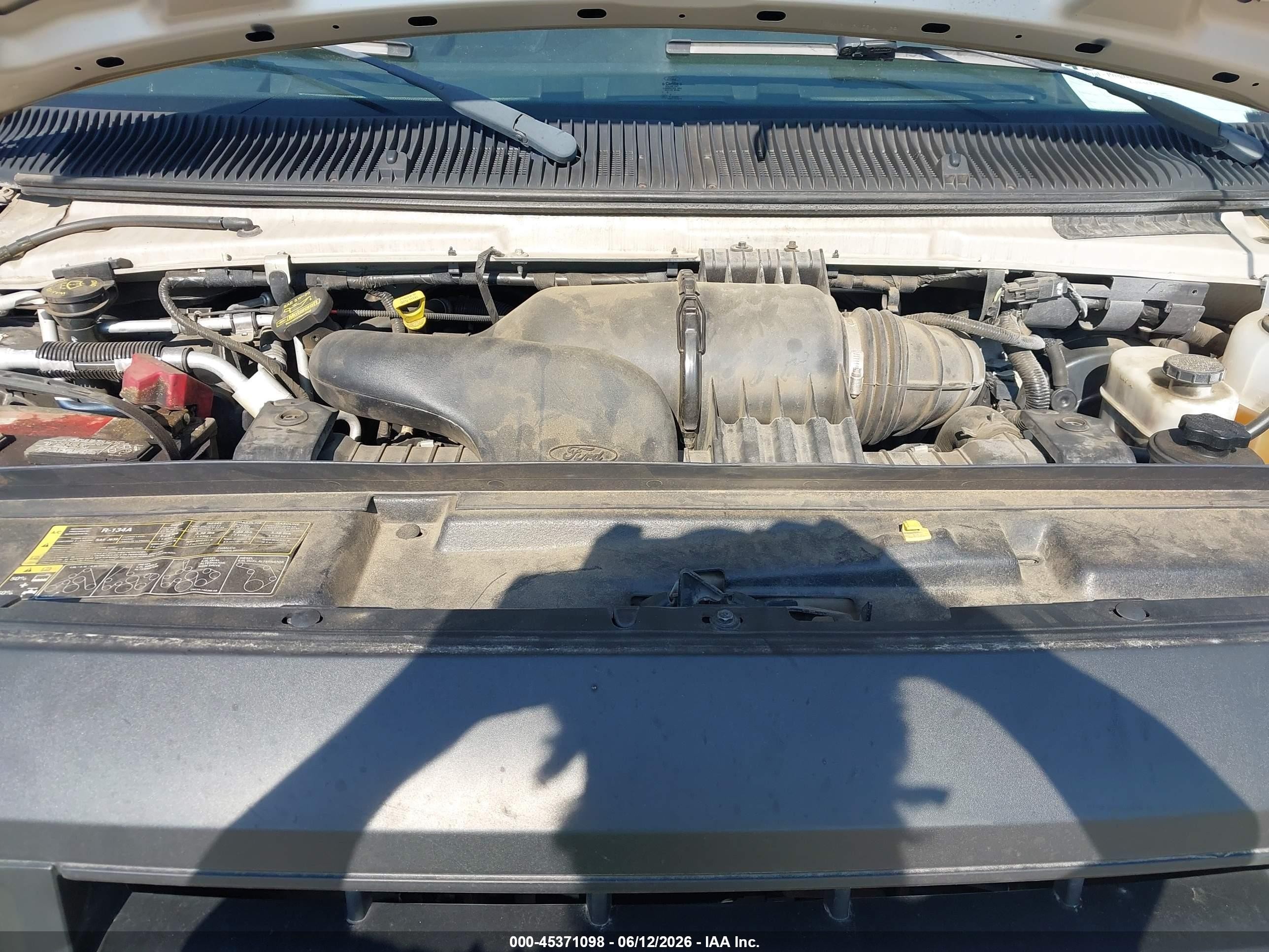 2011 Ford E-350 Super Duty Xl Beige vin: 1FBNE3BL4BDA60282