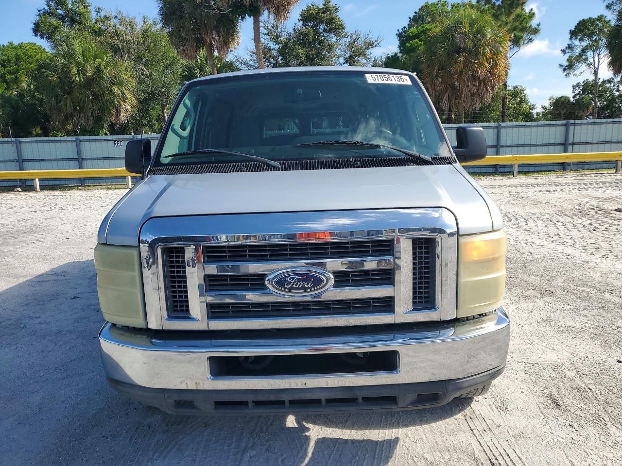 2010 Ford Econoline E350 Super Duty Wagon Silver vin: 1FBNE3BL6ADA45667
