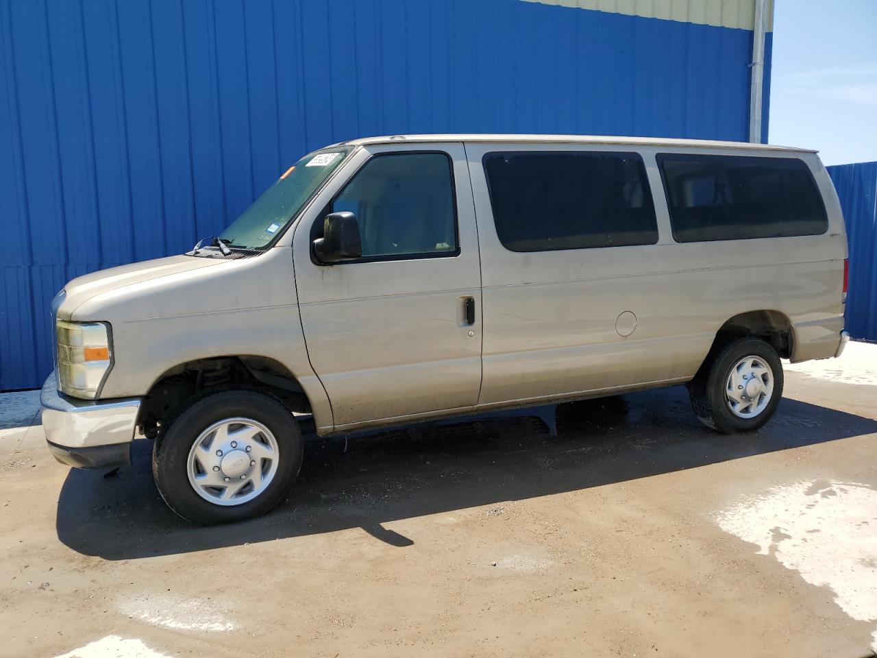 2011 Ford Econoline E350 Super Duty Wagon Tan vin: 1FBNE3BL6BDA53480