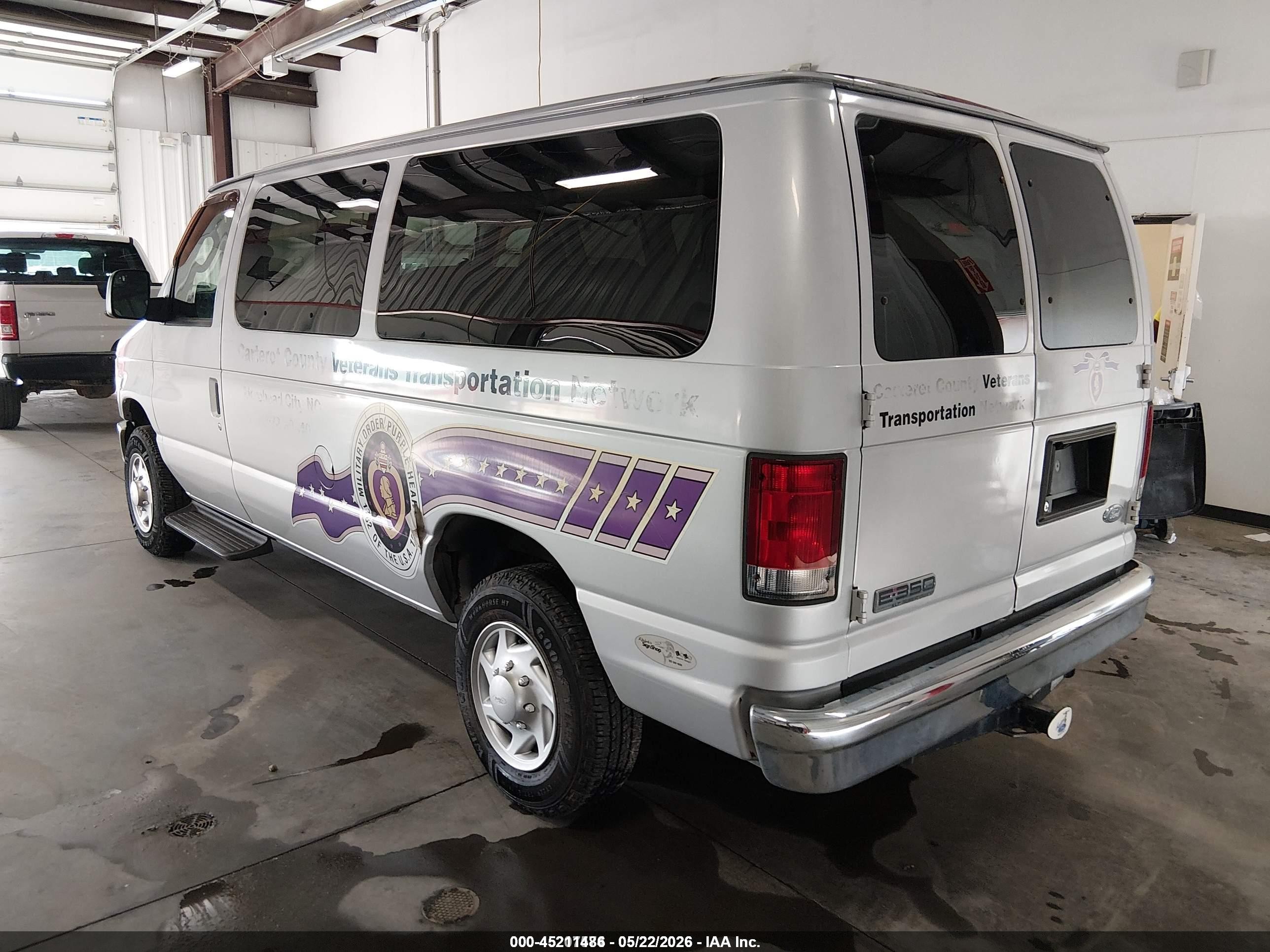 2012 Ford E-350 Super Duty Xlt Серый vin: 1FBNE3BL6CDA61158