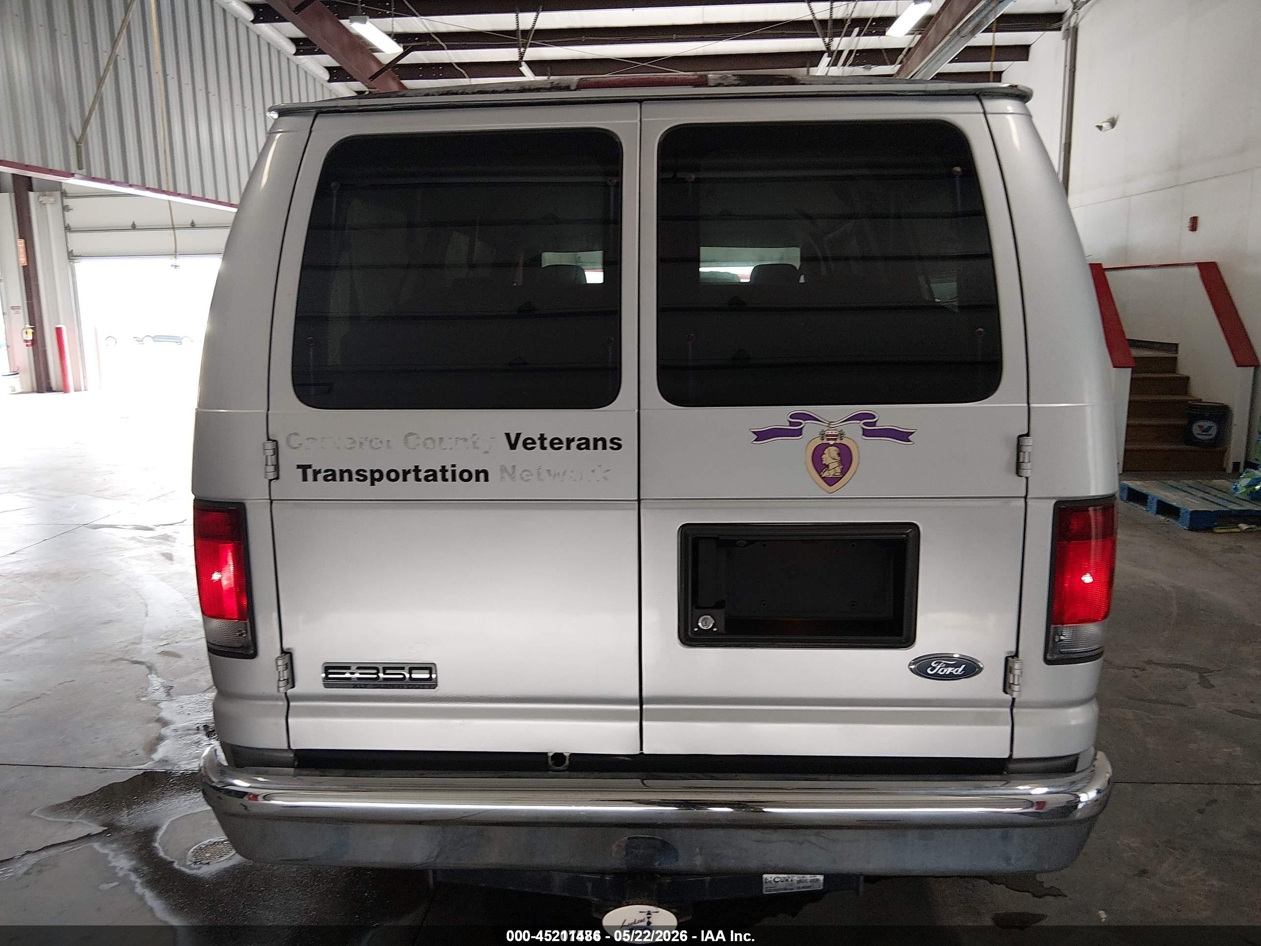 2012 Ford E-350 Super Duty Xlt Серый vin: 1FBNE3BL6CDA61158