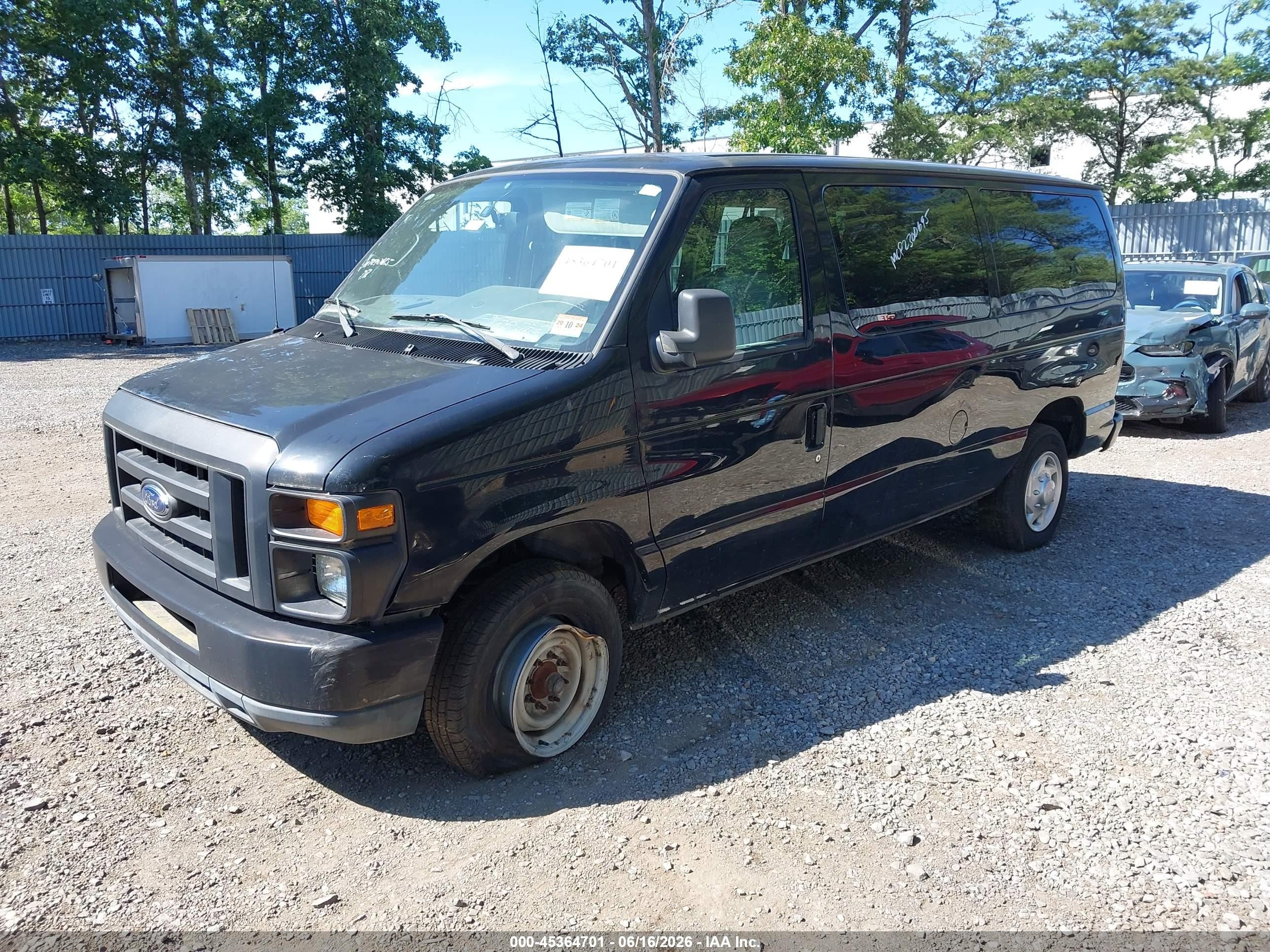 2011 Ford E-350 Super Duty Xl Black vin: 1FBNE3BL7BDA03204