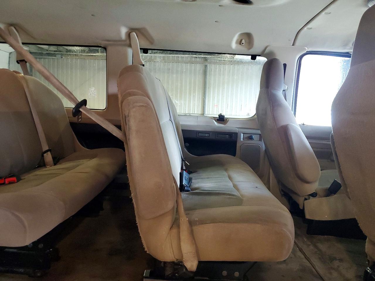 2012 Ford Econoline E350 Super Duty Wagon Tan vin: 1FBNE3BL7CDA23549