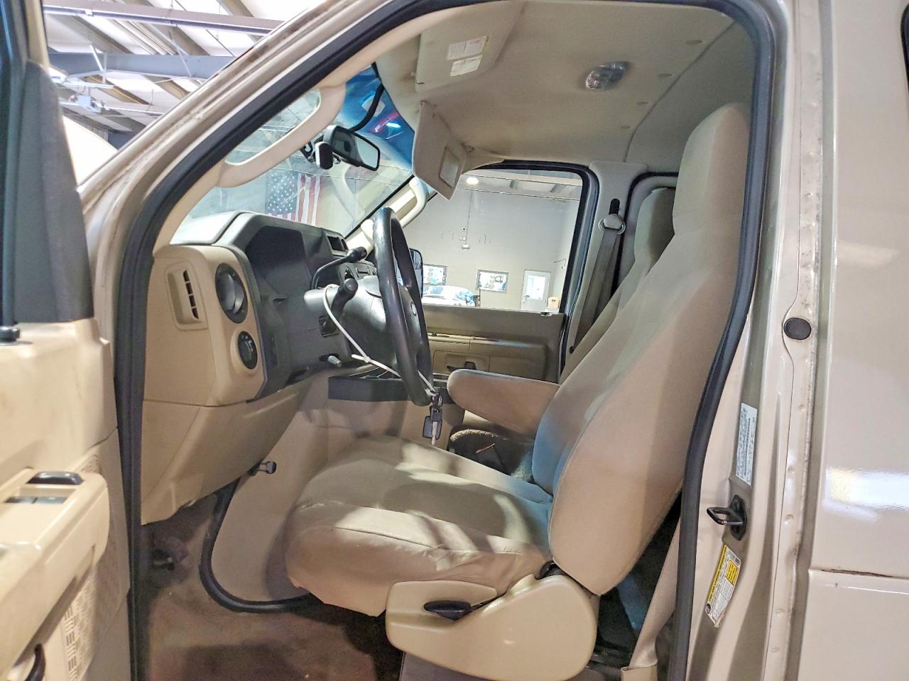 2012 Ford Econoline E350 Super Duty Wagon Tan vin: 1FBNE3BL7CDA23549