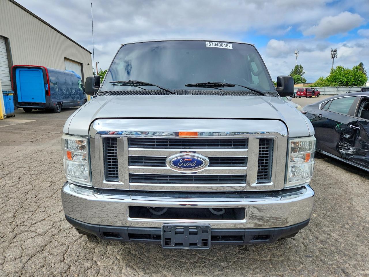 2012 Ford Econoline Silver vin: 1FBNE3BL7CDA61105