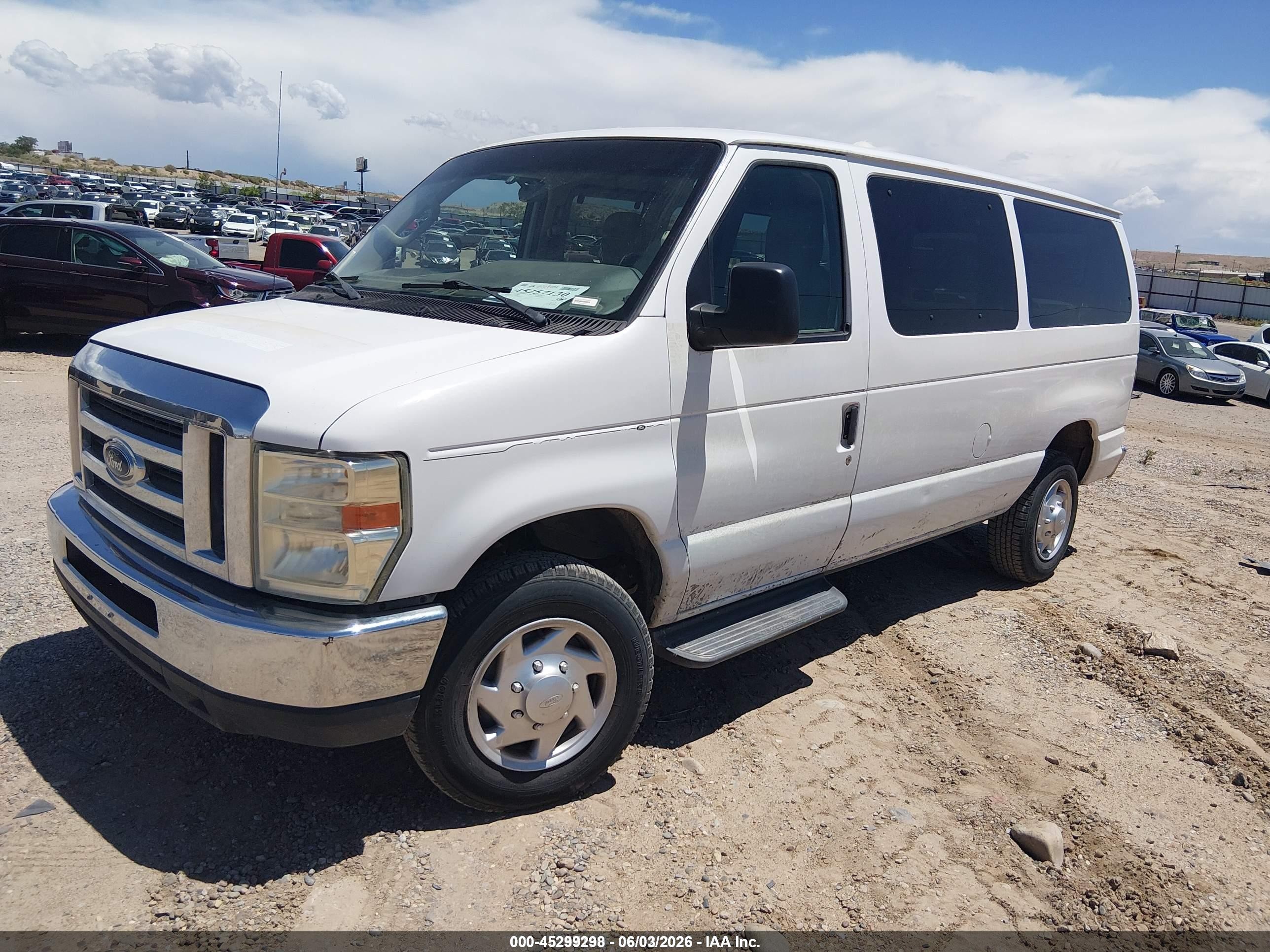 2010 Ford E-350 Super Duty Xl/xlt Белый vin: 1FBNE3BL8ADA16543