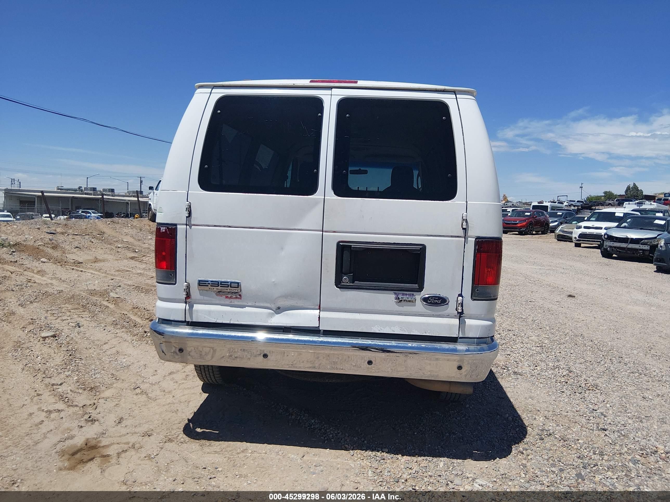 2010 Ford E-350 Super Duty Xl/xlt Белый vin: 1FBNE3BL8ADA16543
