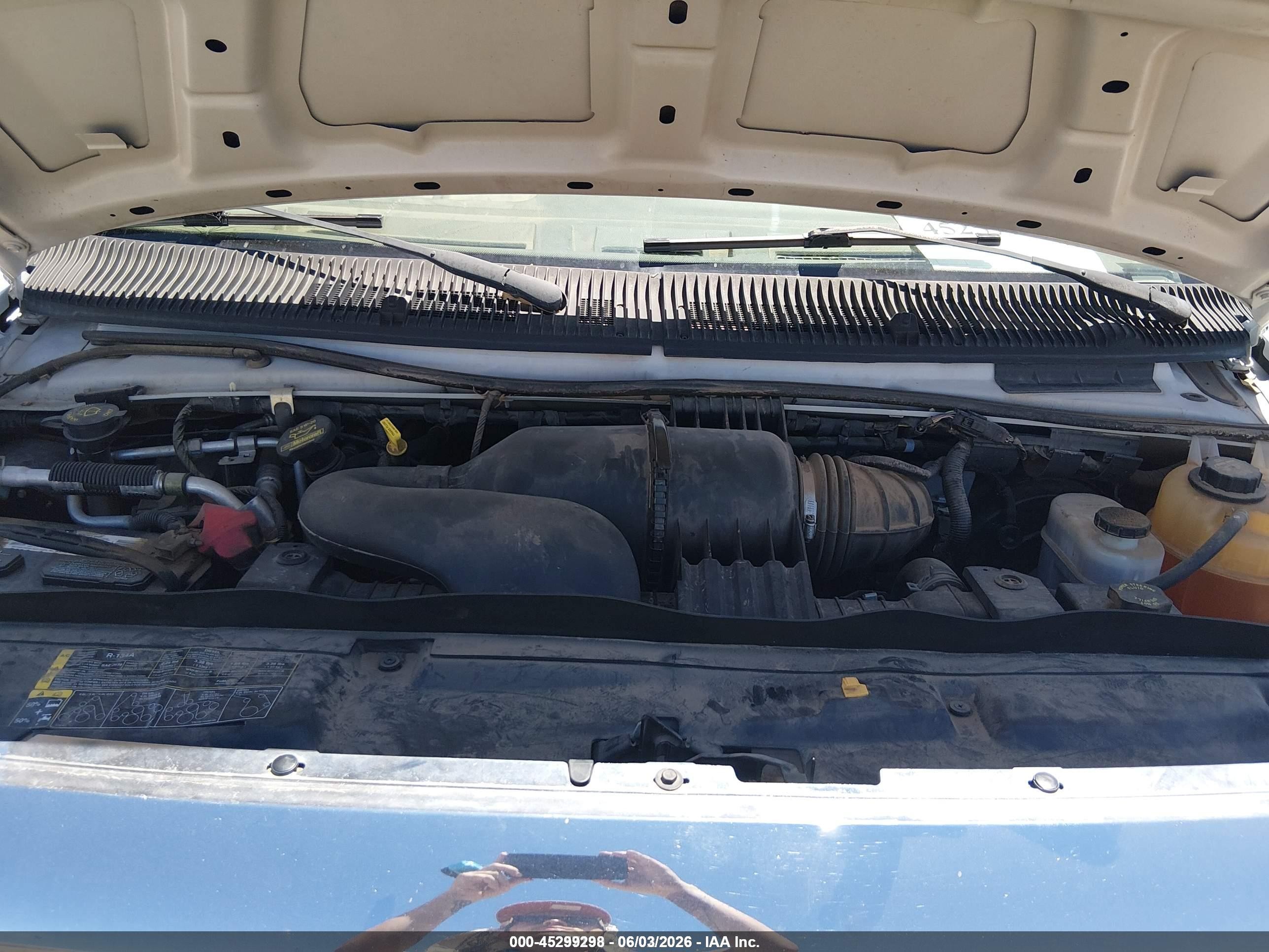 2010 Ford E-350 Super Duty Xl/xlt Белый vin: 1FBNE3BL8ADA16543