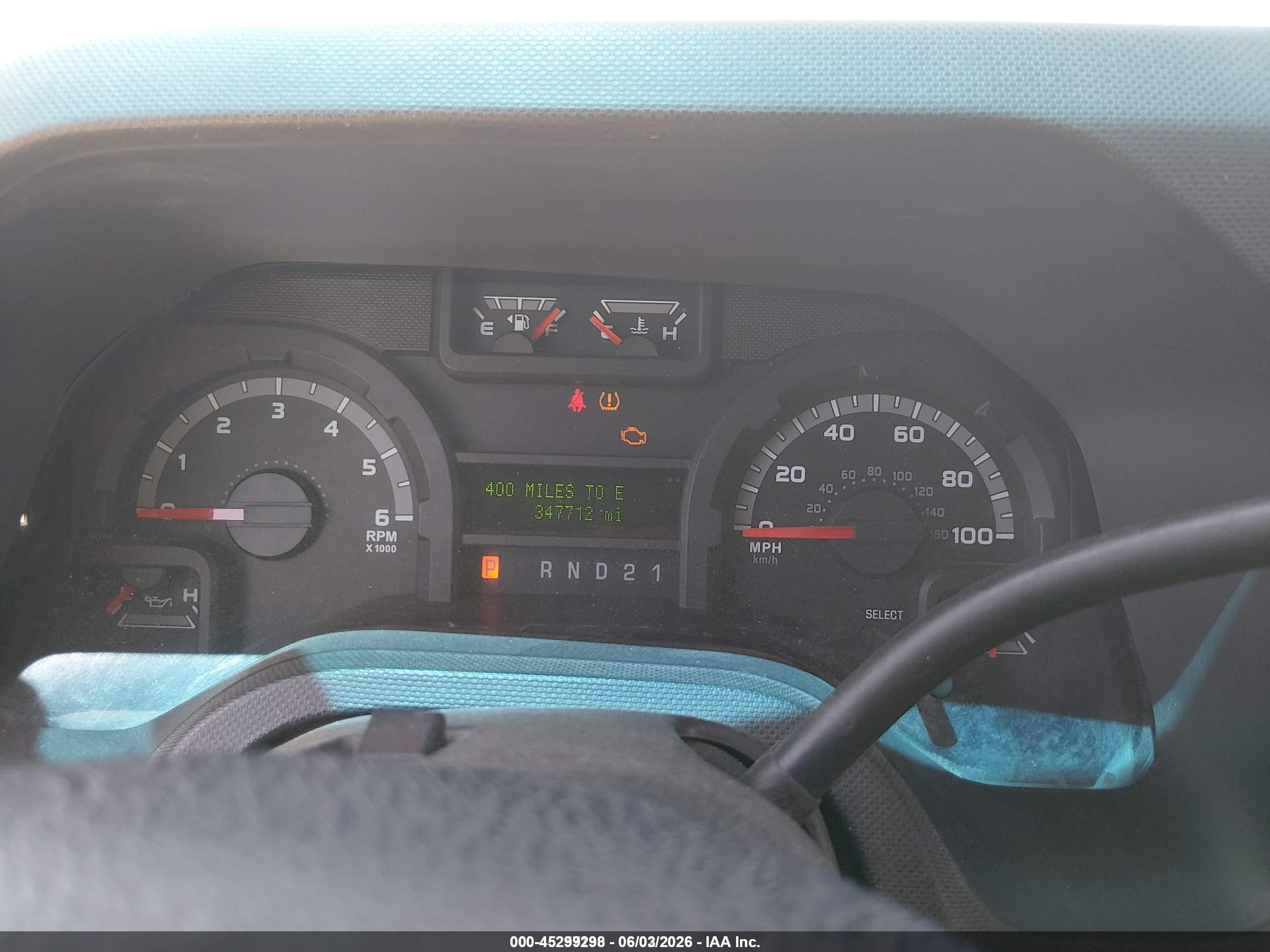 2010 Ford E-350 Super Duty Xl/xlt Белый vin: 1FBNE3BL8ADA16543