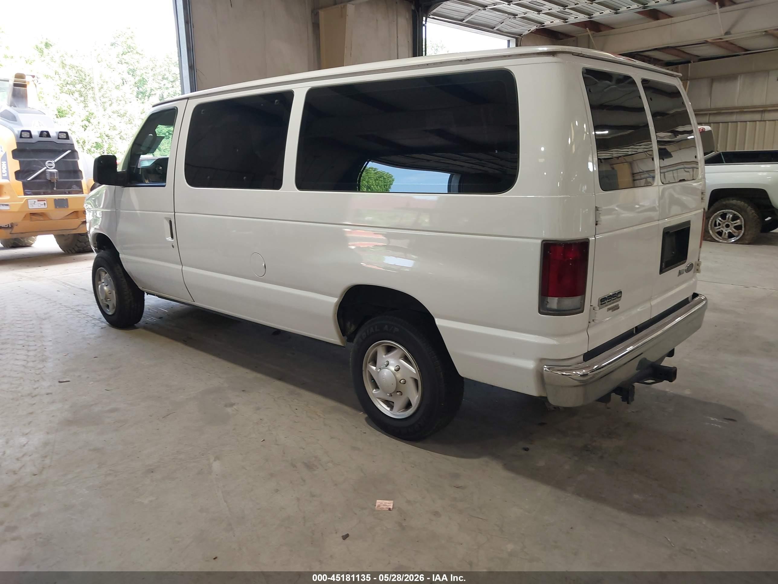 2011 Ford E-350 Super Duty Xlt White vin: 1FBNE3BL8BDA60110