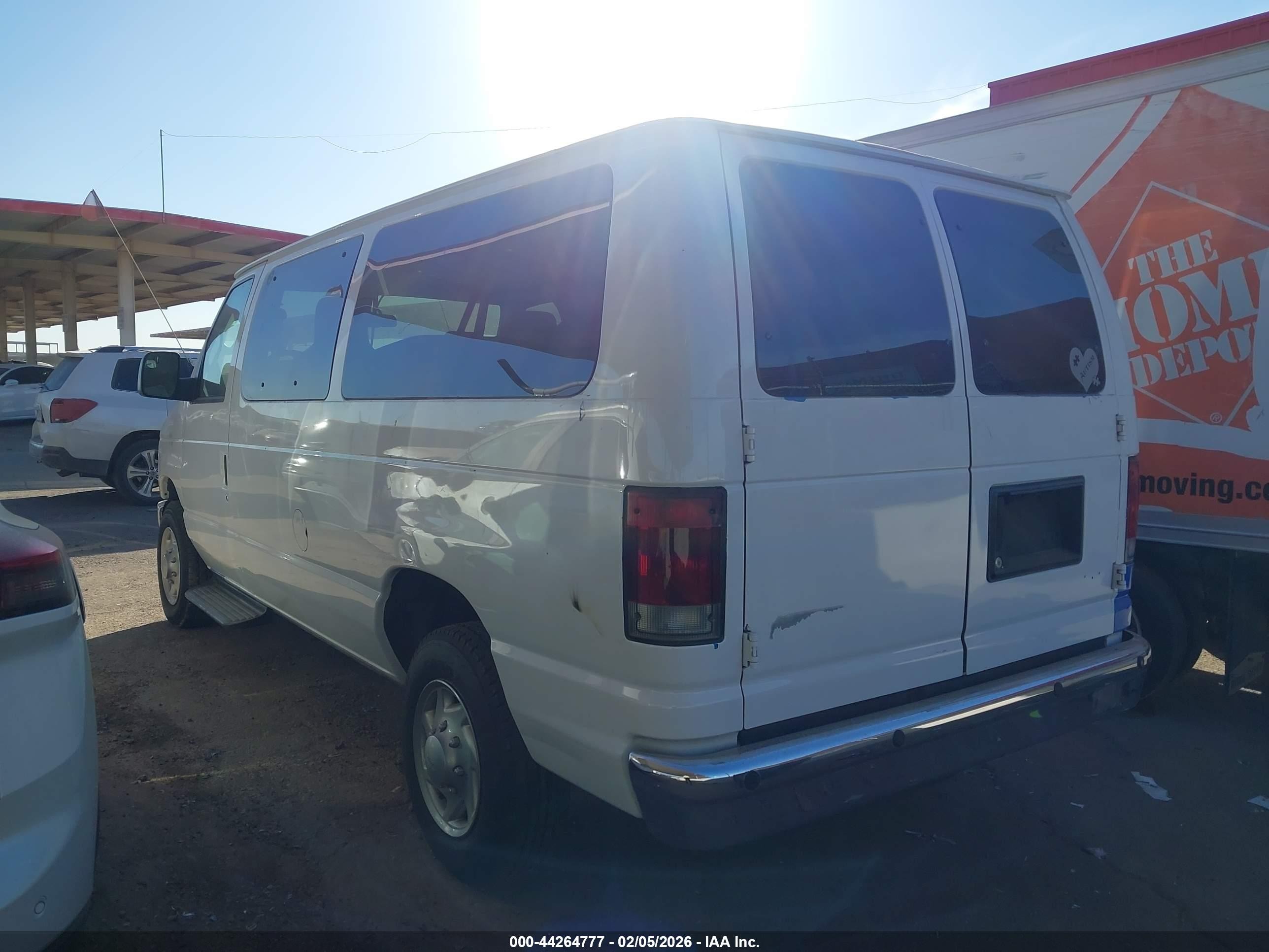 2014 Ford E-350 Super Duty Xlt White vin: 1FBNE3BL8EDA51377
