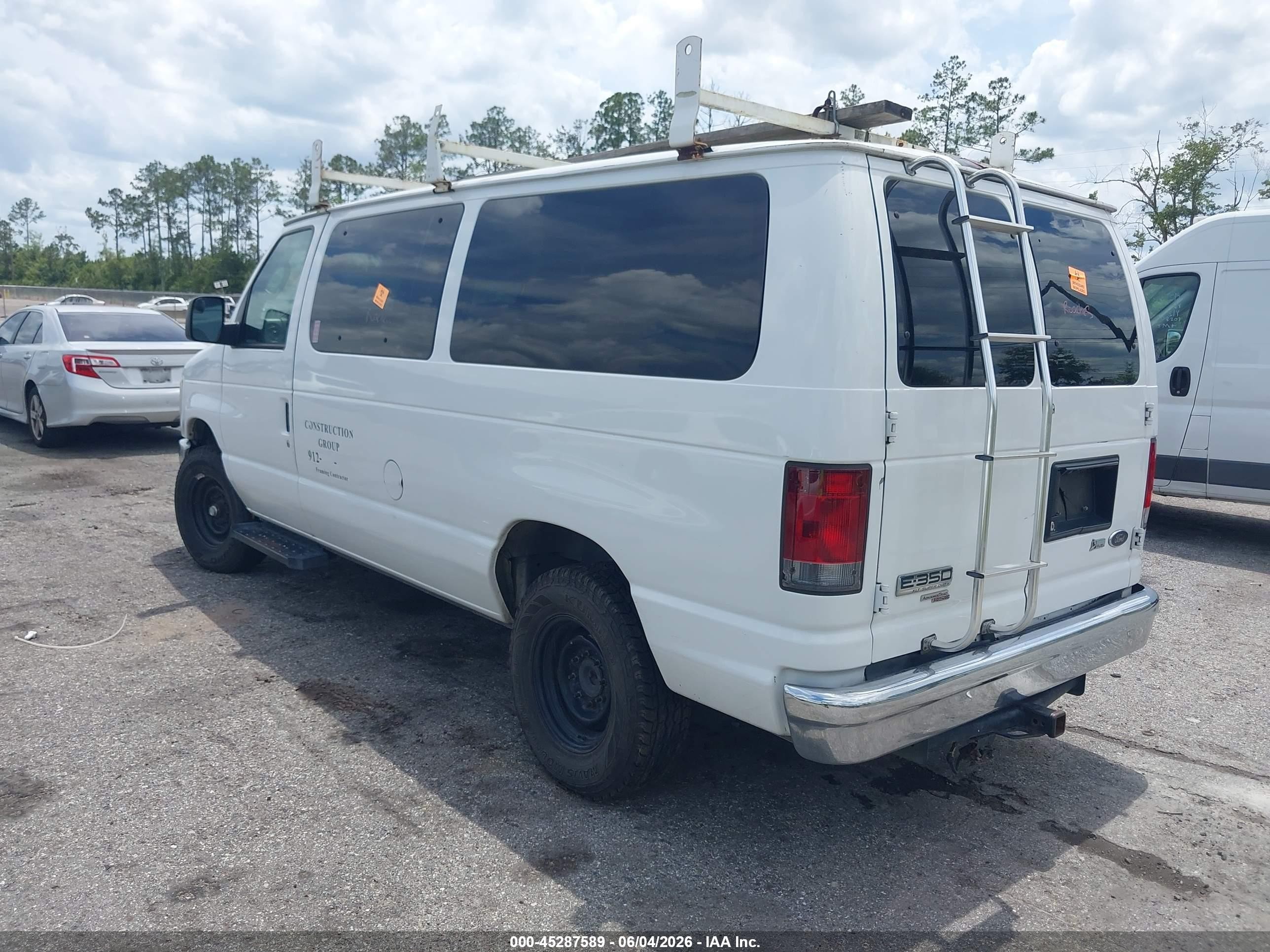 2012 Ford E-350 Super Duty Xl/xlt White vin: 1FBNE3BL9CDA61381