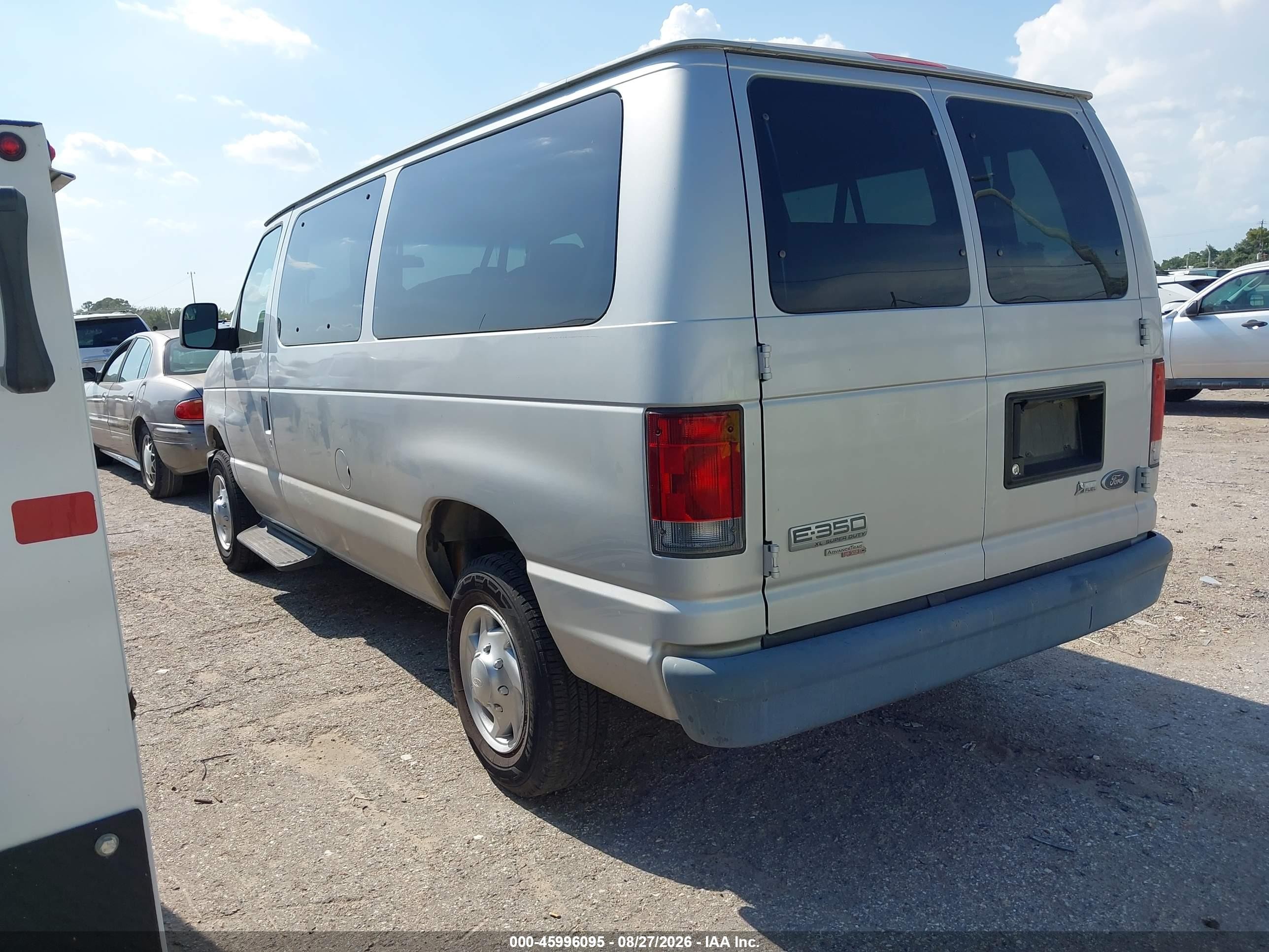 2011 Ford E-350 Super Duty Xl Gray vin: 1FBNE3BLXBDA38657