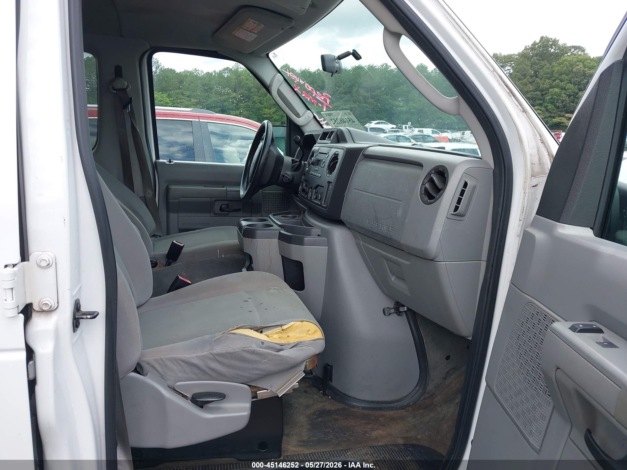 2011 Ford E-350 Super Duty Xlt White vin: 1FBNE3BLXBDA78446