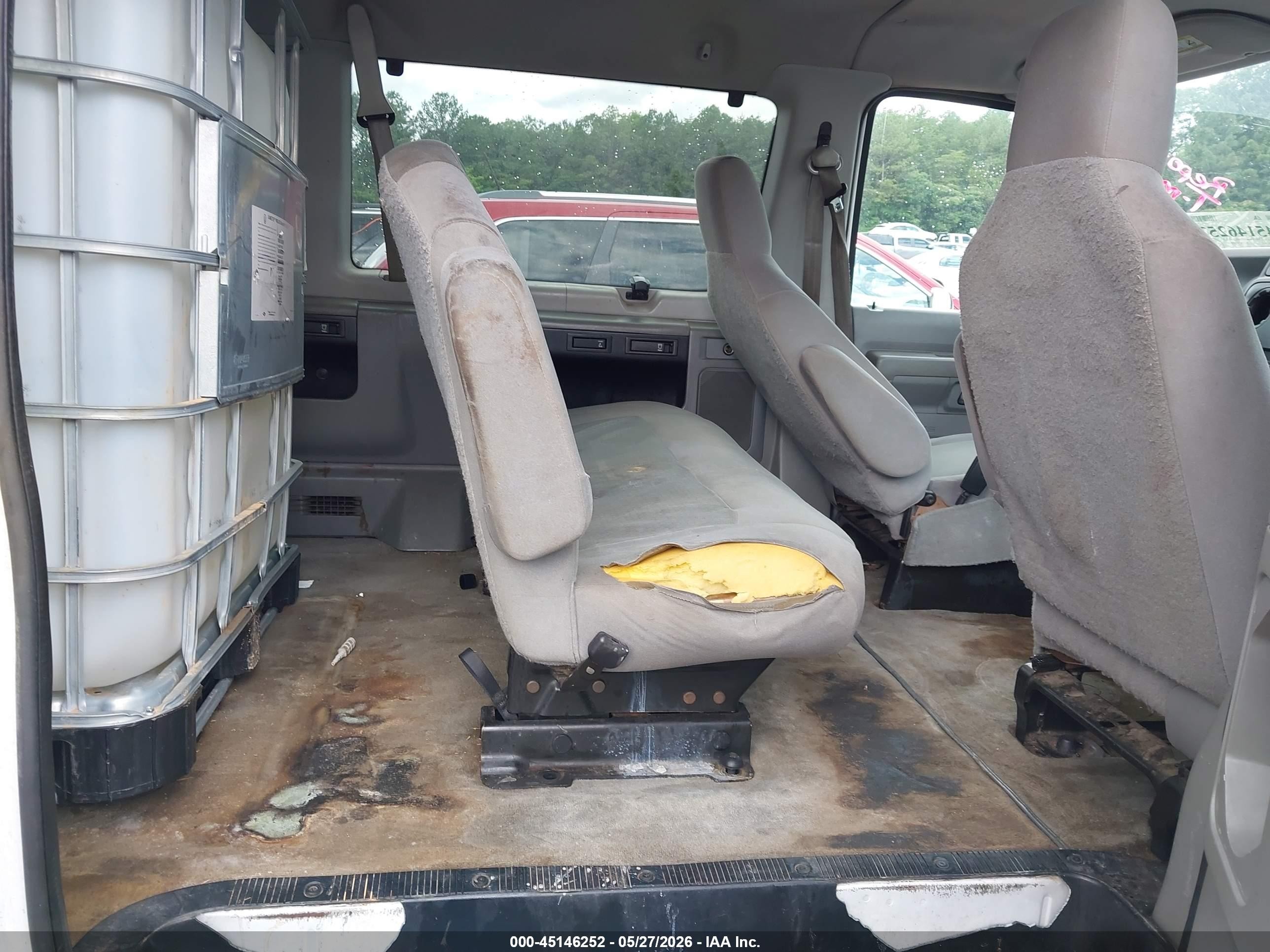 2011 Ford E-350 Super Duty Xlt White vin: 1FBNE3BLXBDA78446