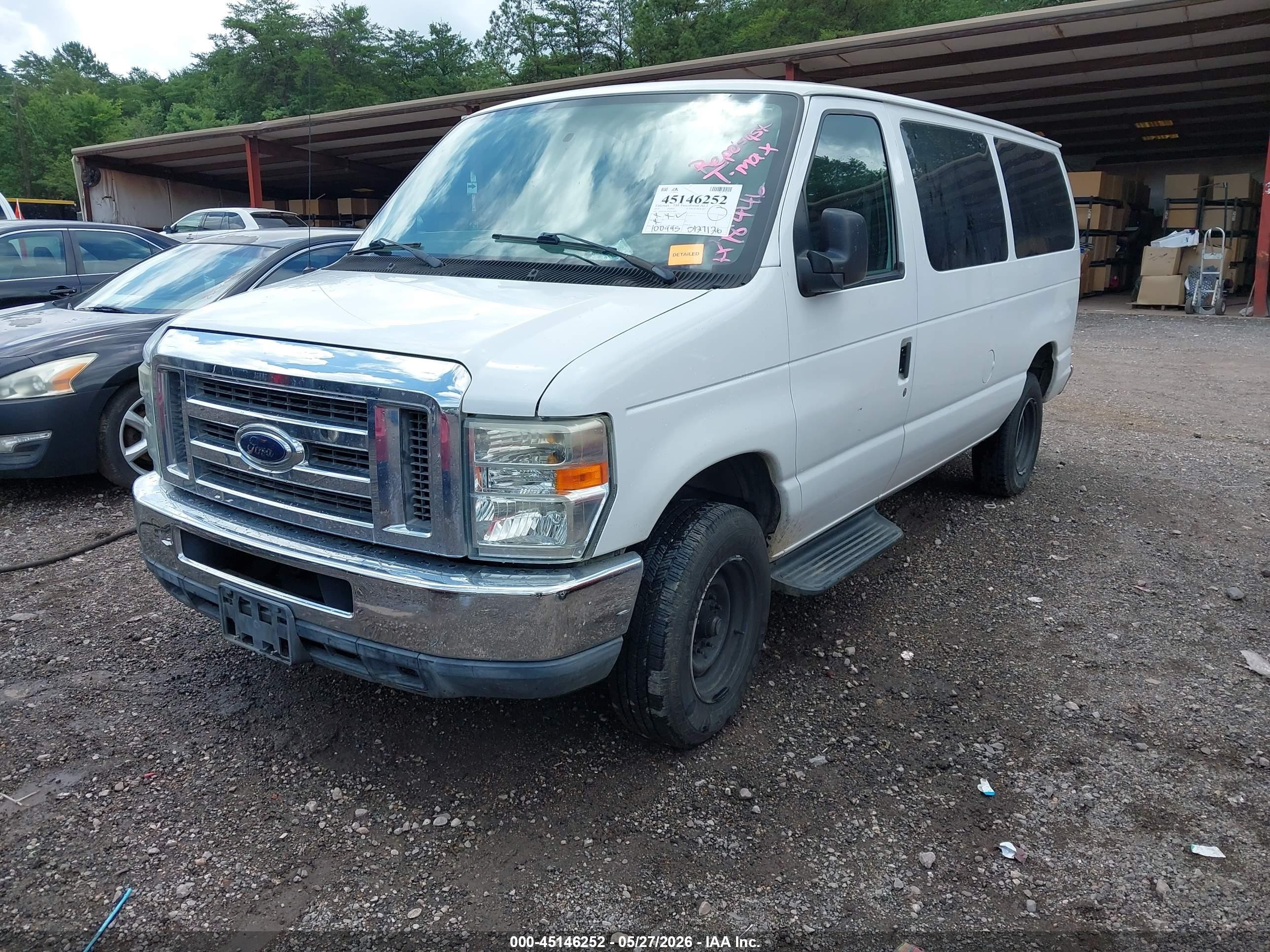 2011 Ford E-350 Super Duty Xlt White vin: 1FBNE3BLXBDA78446