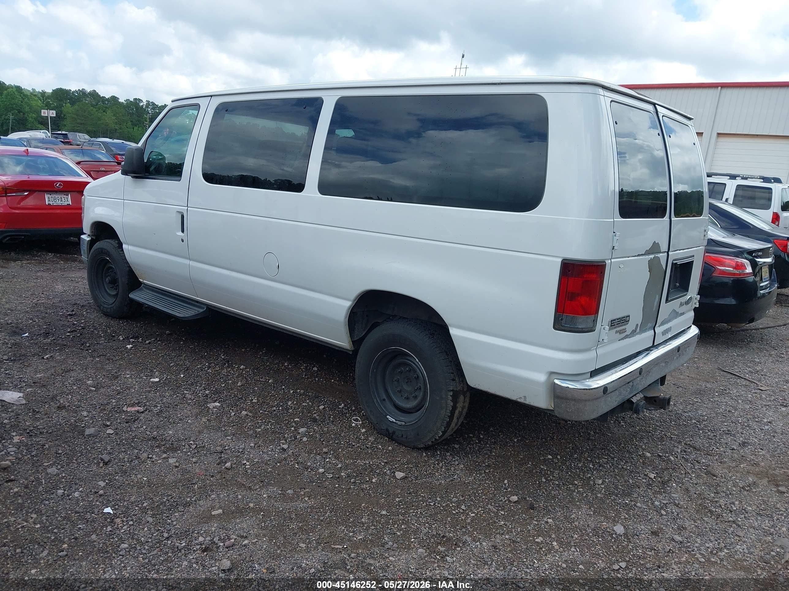 2011 Ford E-350 Super Duty Xlt White vin: 1FBNE3BLXBDA78446