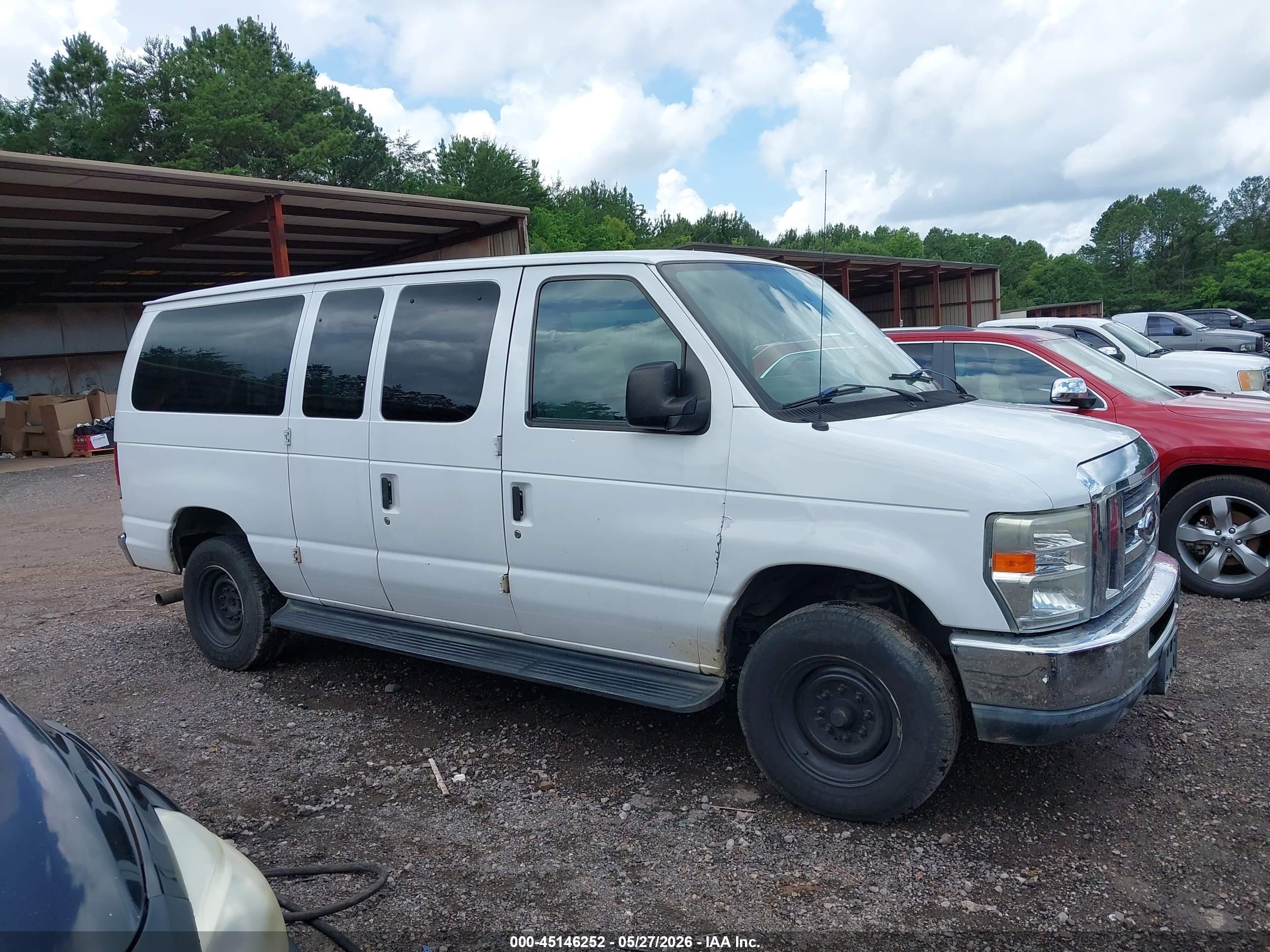 2011 Ford E-350 Super Duty Xlt White vin: 1FBNE3BLXBDA78446