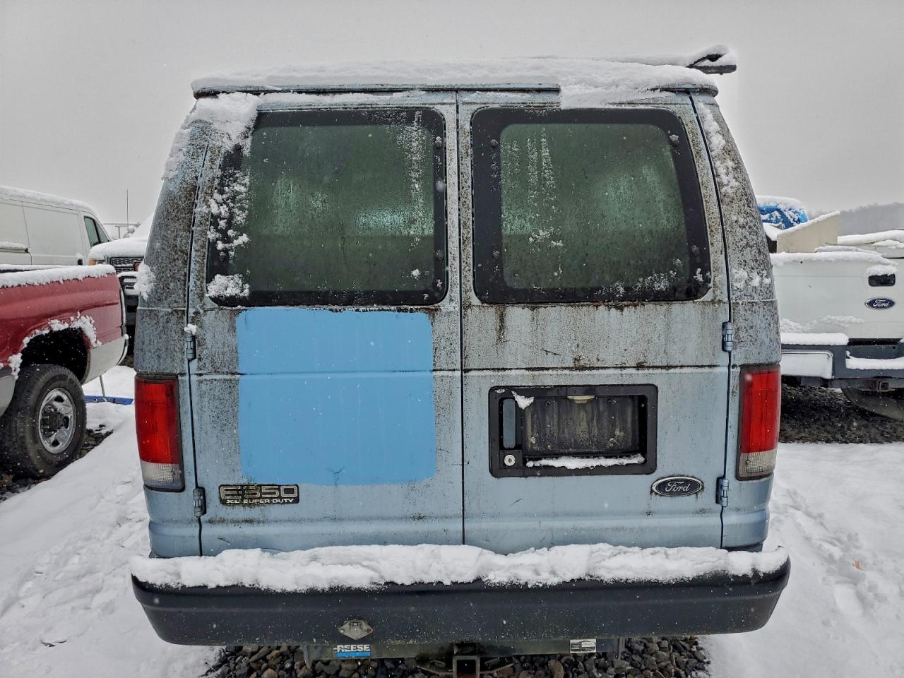 1997 Ford Econoline E350 Super Duty Wagon Blue vin: 1FBSS31F0YHB98264