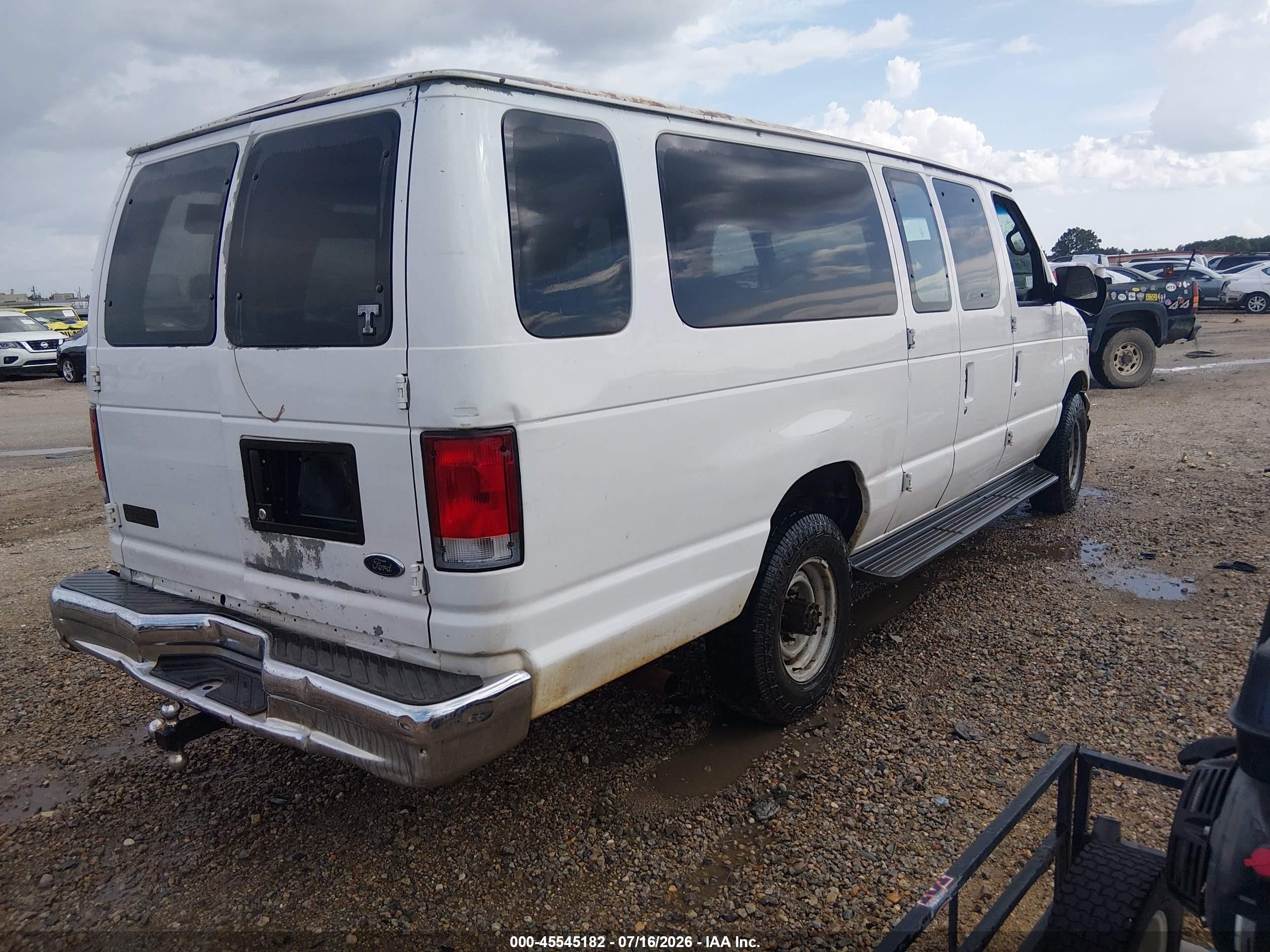 2001 Ford E-350 Super Duty Xl/xlt White vin: 1FBSS31L01HA75351