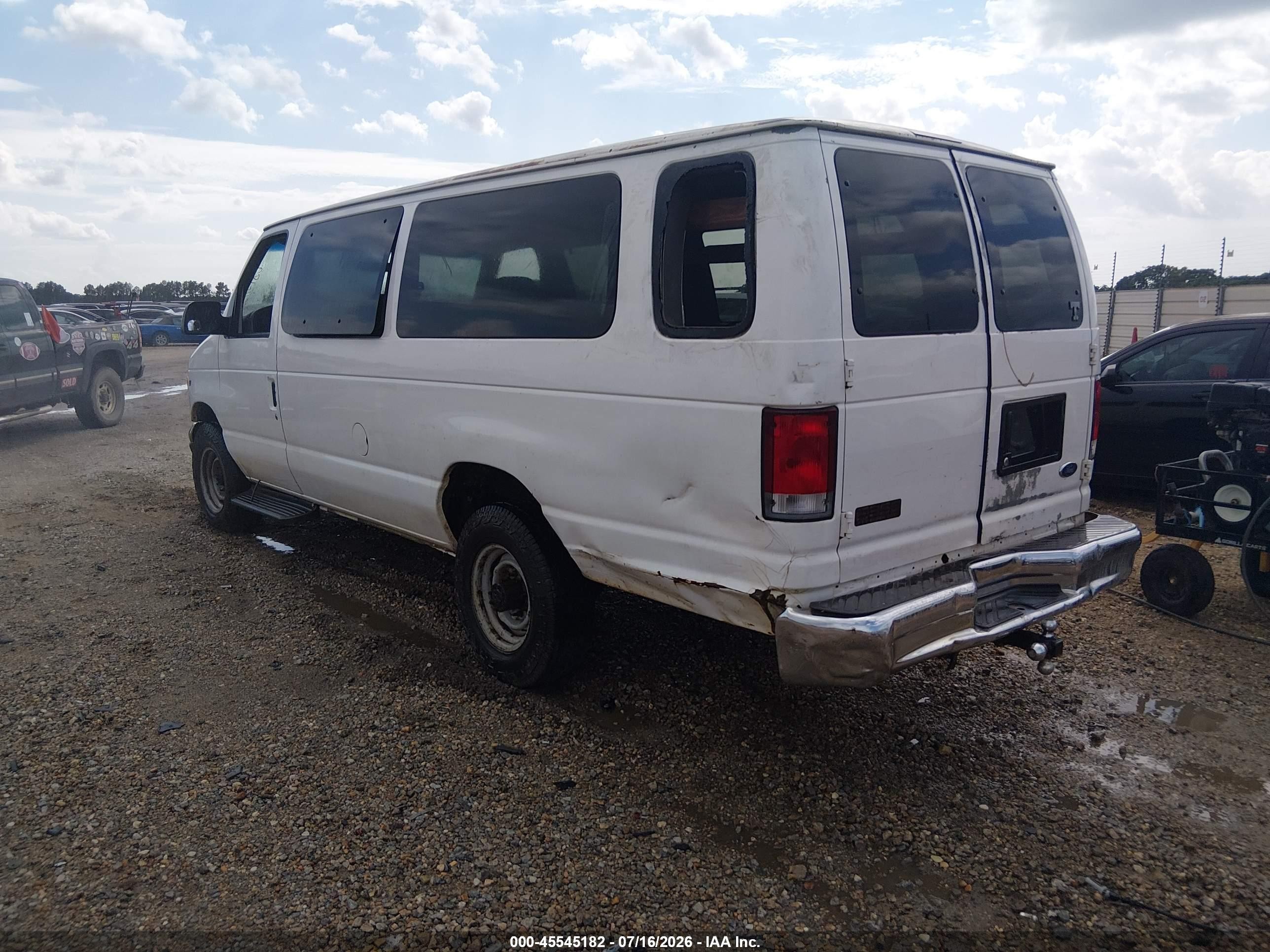 2001 Ford E-350 Super Duty Xl/xlt White vin: 1FBSS31L01HA75351