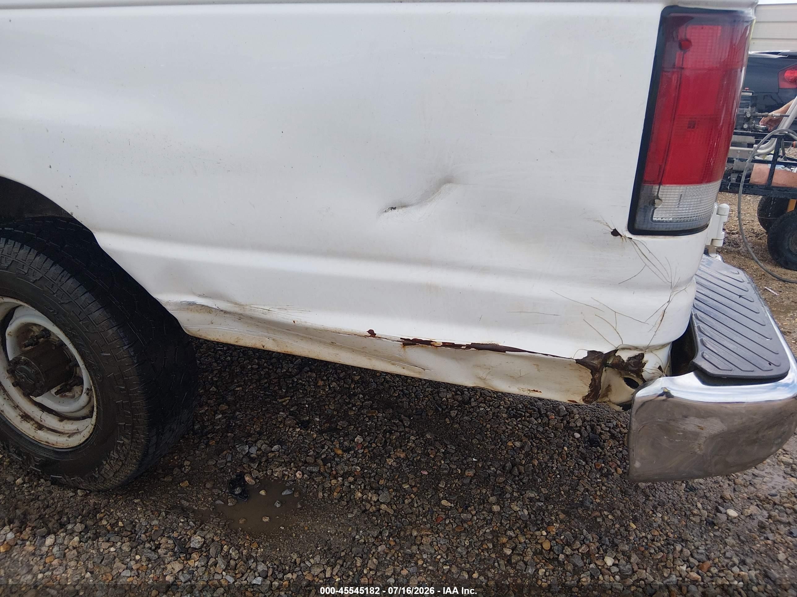 2001 Ford E-350 Super Duty Xl/xlt White vin: 1FBSS31L01HA75351
