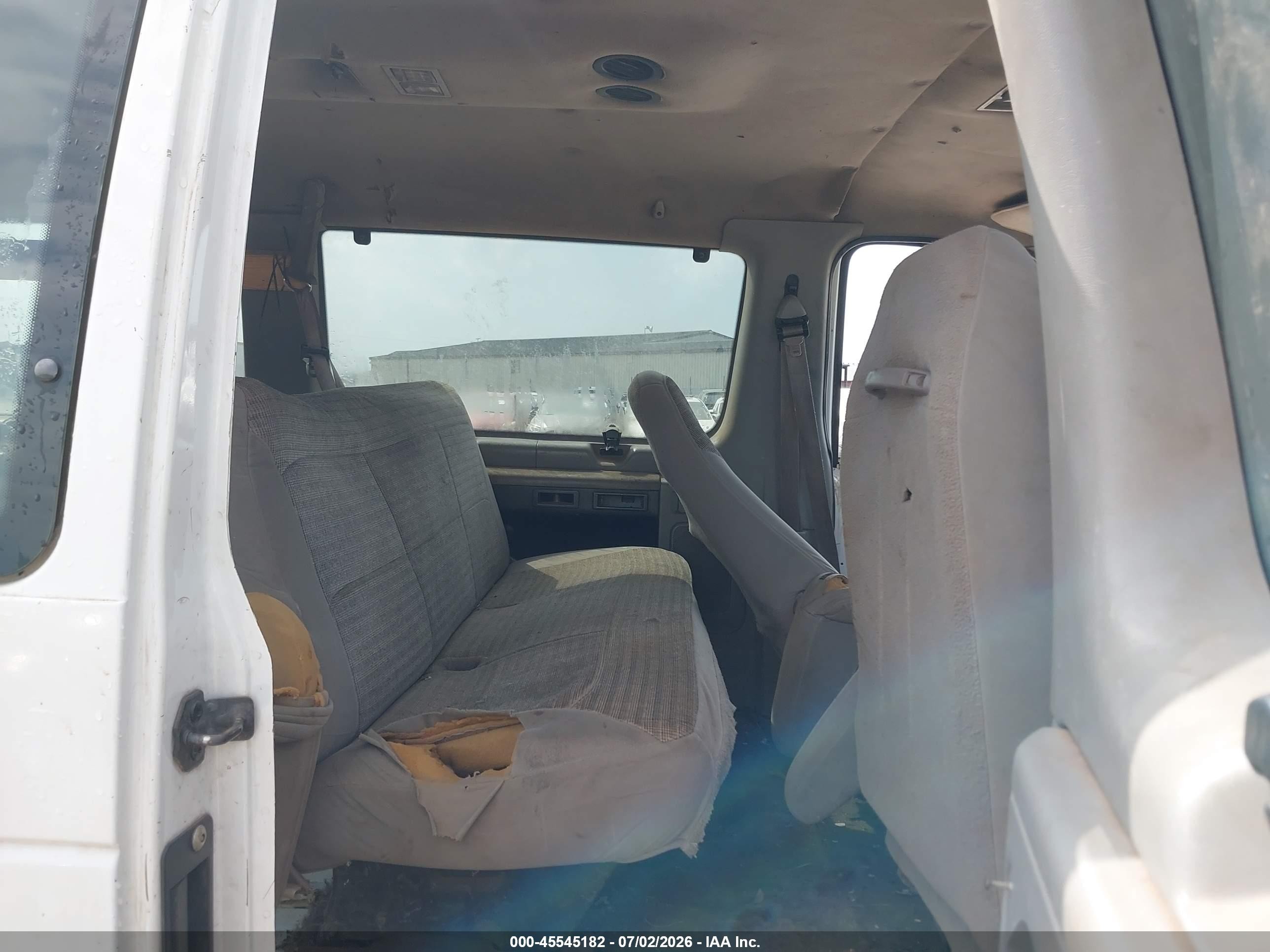 2001 Ford E-350 Super Duty Xl/xlt White vin: 1FBSS31L01HA75351