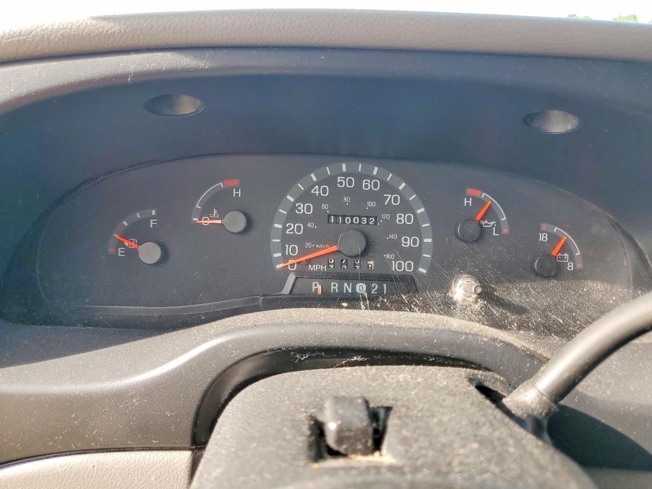 1998 Ford Econoline E350 Super Duty White vin: 1FBSS31L0WHA39067