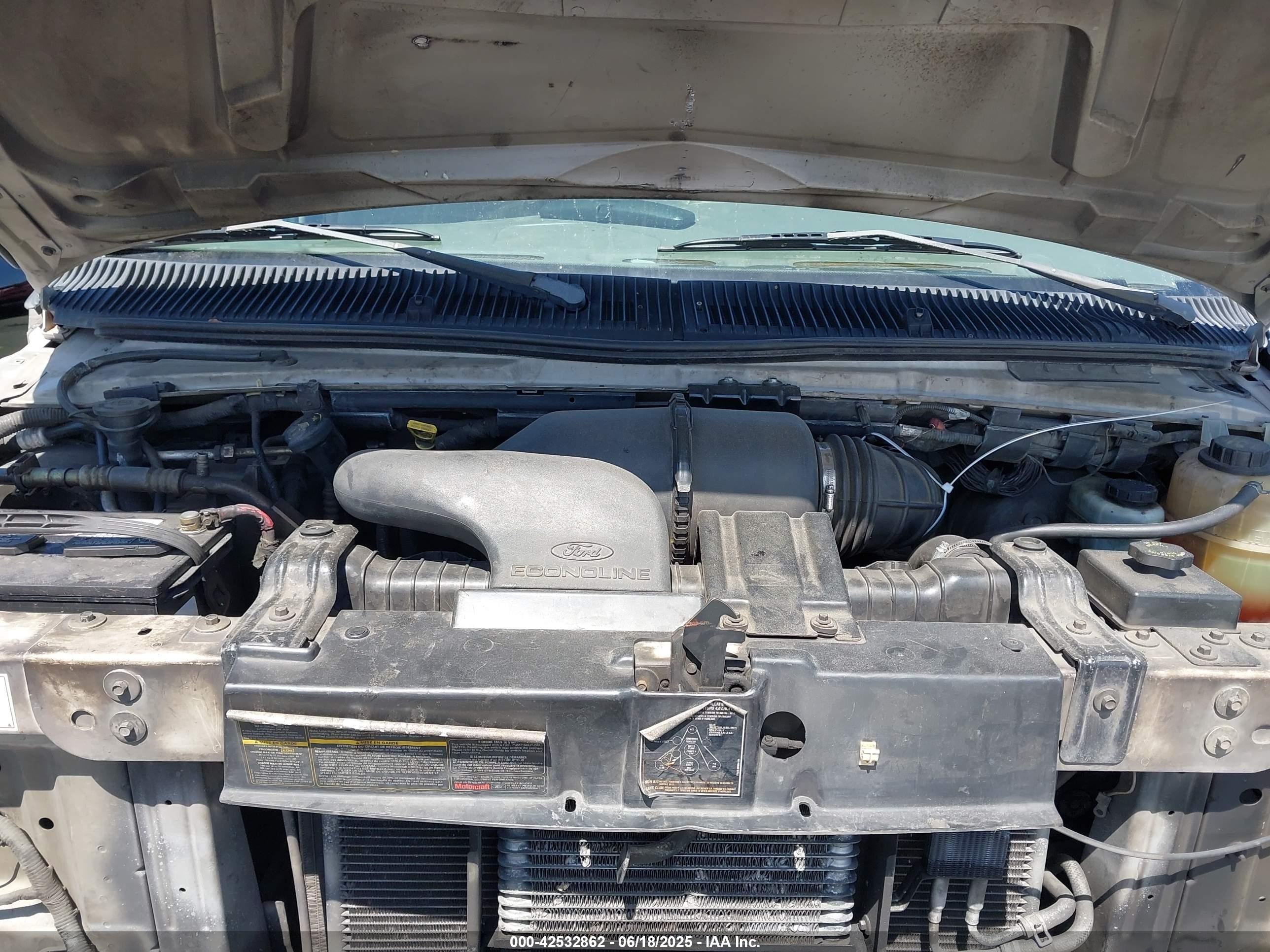 2000 Ford E-350 Super Duty Xl/xlt White vin: 1FBSS31L0YHA18416
