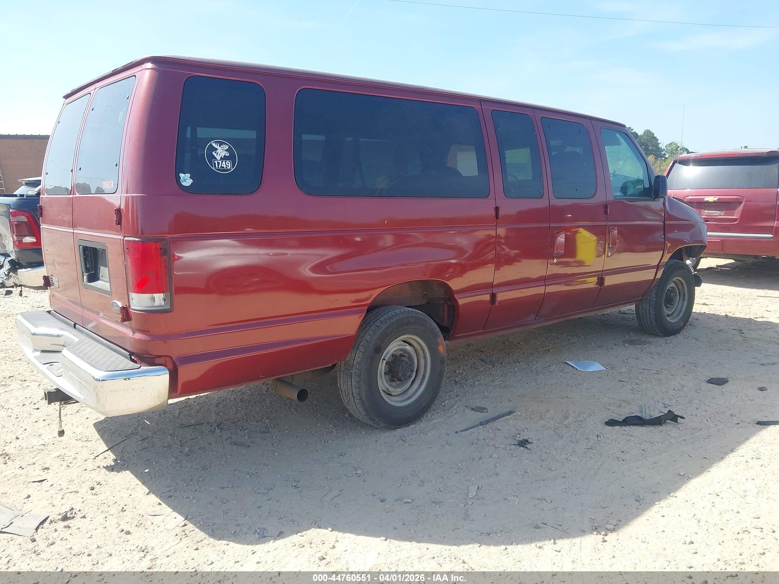2000 Ford E-350 Super Duty Xl/xlt Красный vin: 1FBSS31L0YHB02719