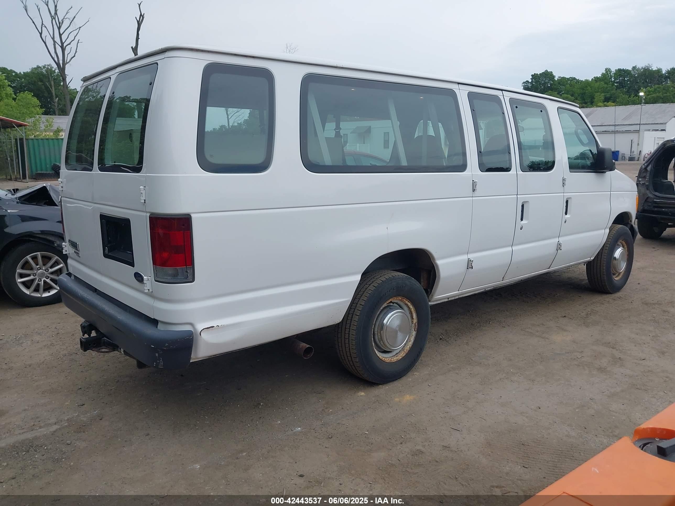 2006 Ford E-350 Super Duty Xl/xlt White vin: 1FBSS31L16DB22997