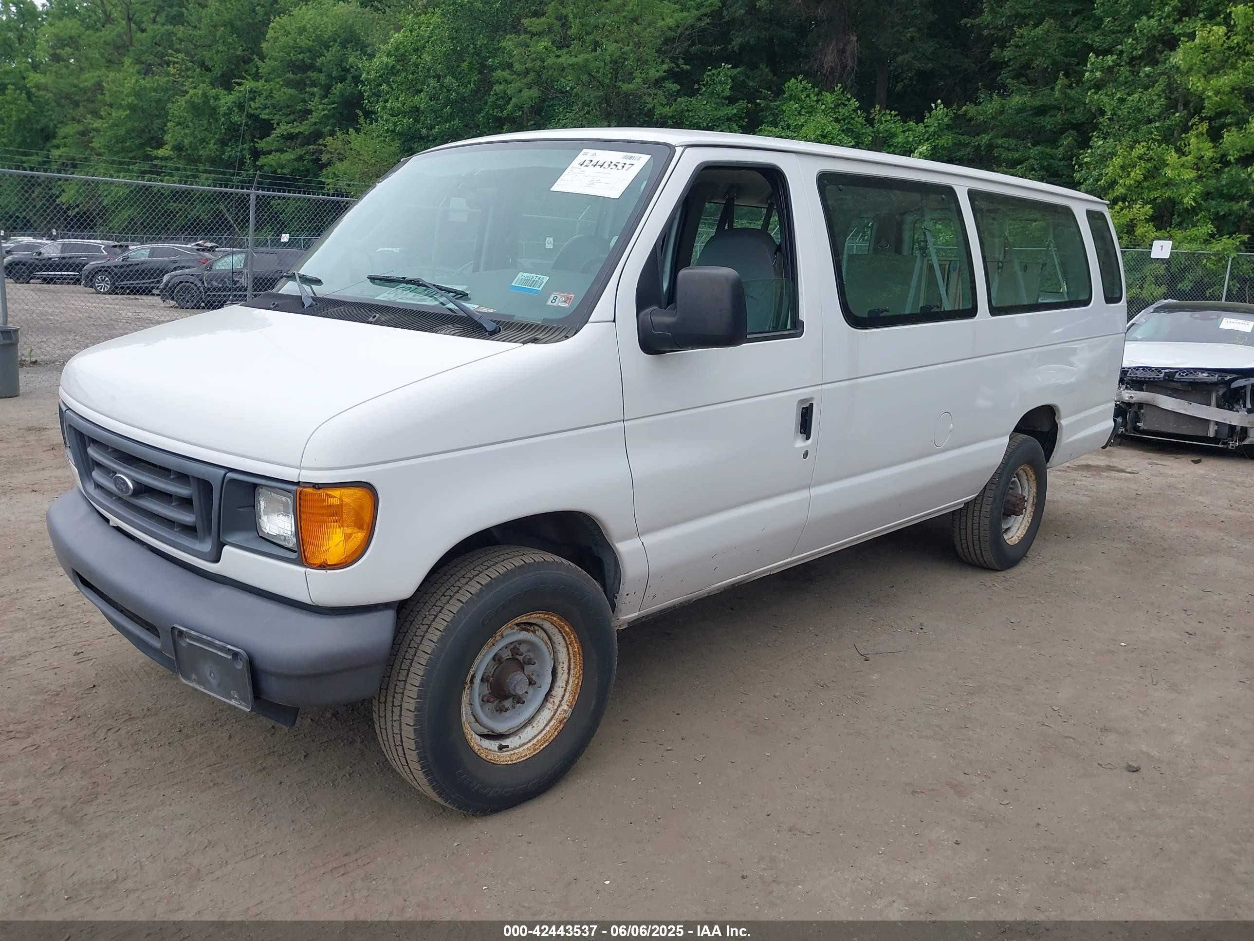 2006 Ford E-350 Super Duty Xl/xlt White vin: 1FBSS31L16DB22997