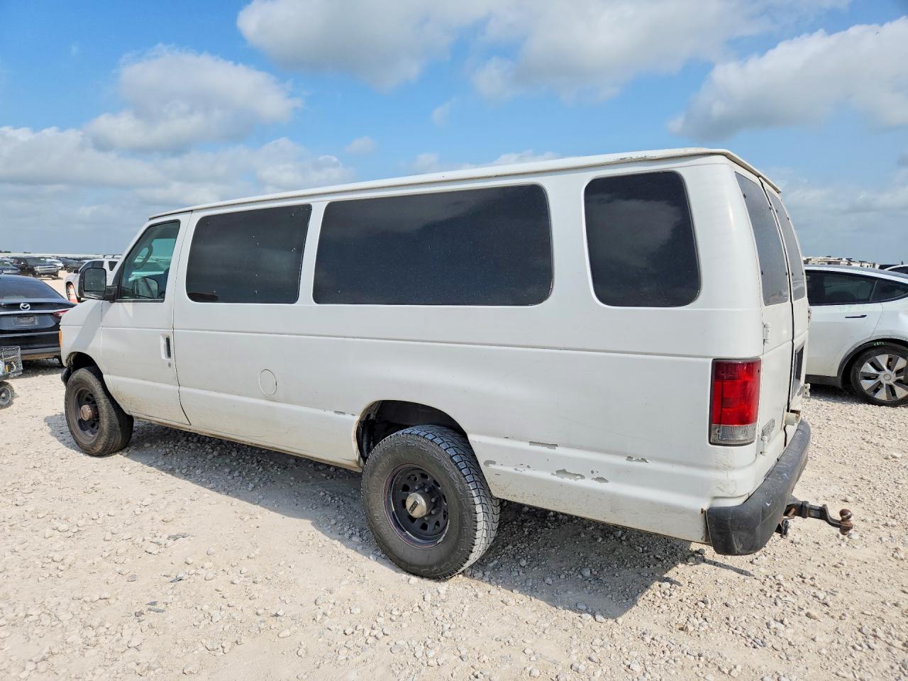 2006 Ford Econoline E350 Super Duty Wagon Белый vin: 1FBSS31L16HA04845