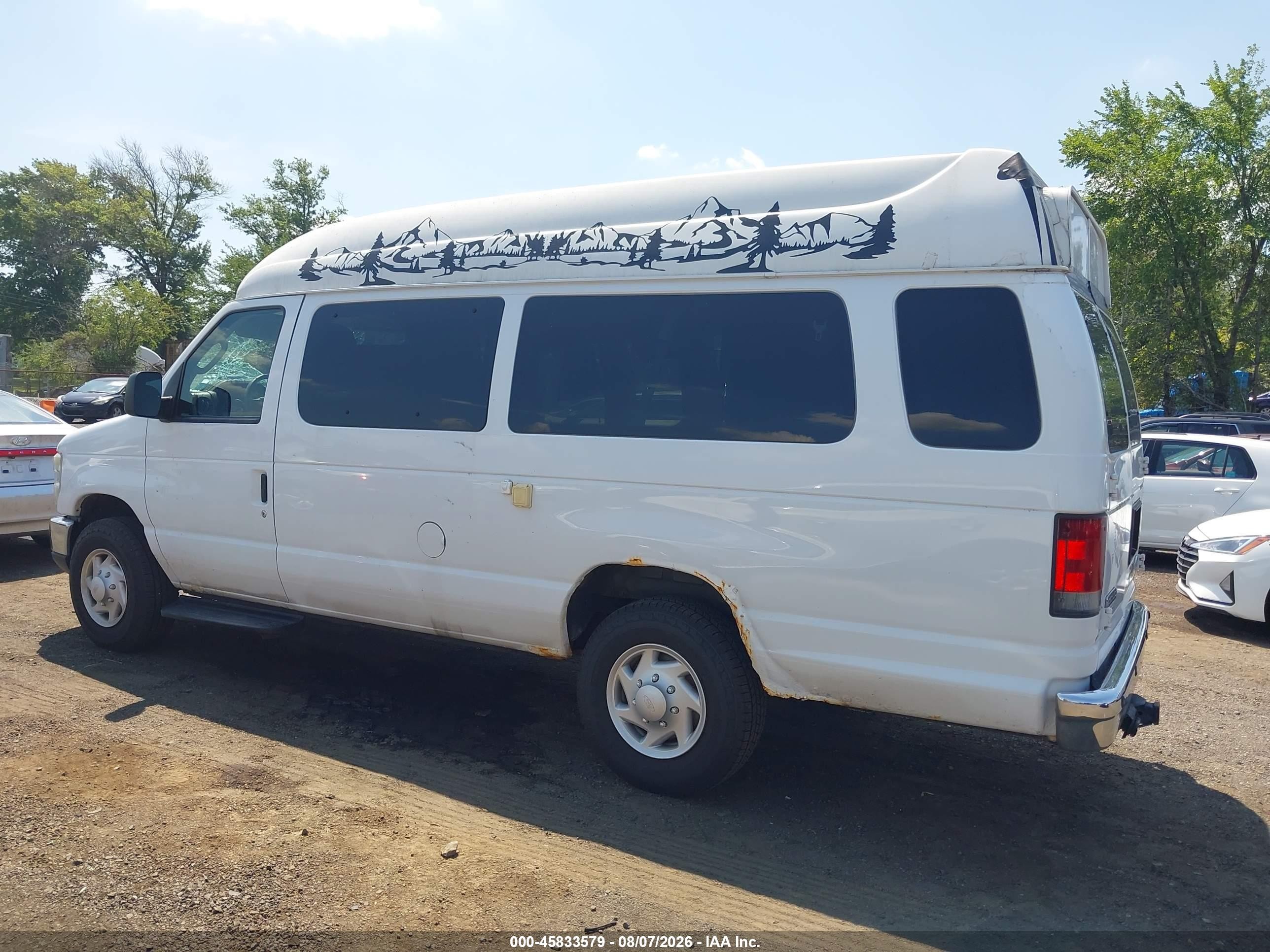 2009 Ford E-350 Super Duty Xl/xlt White vin: 1FBSS31L19DA66077