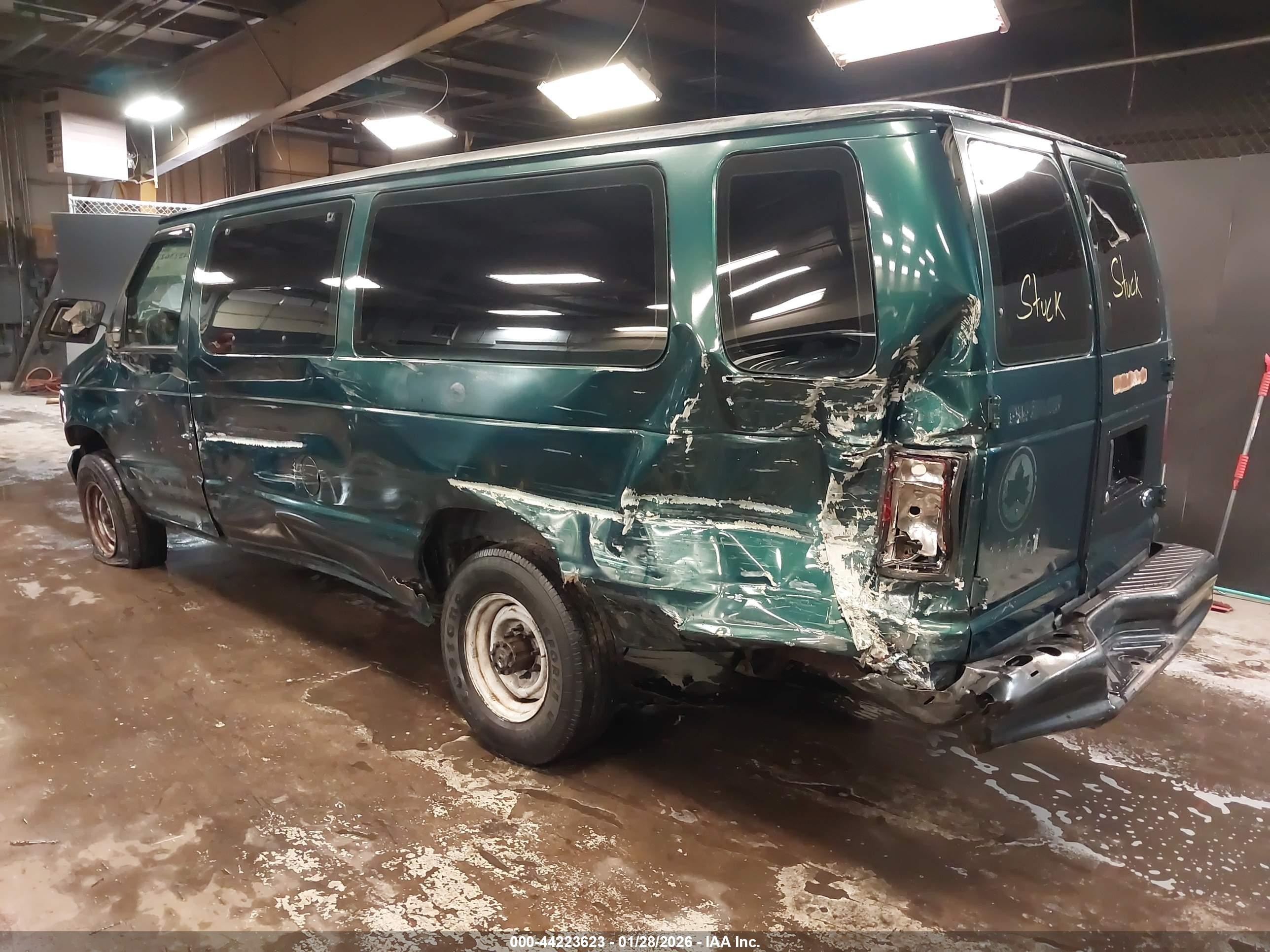 2000 Ford E-350 Super Duty Xl/xlt Зеленый vin: 1FBSS31L1YHB40587