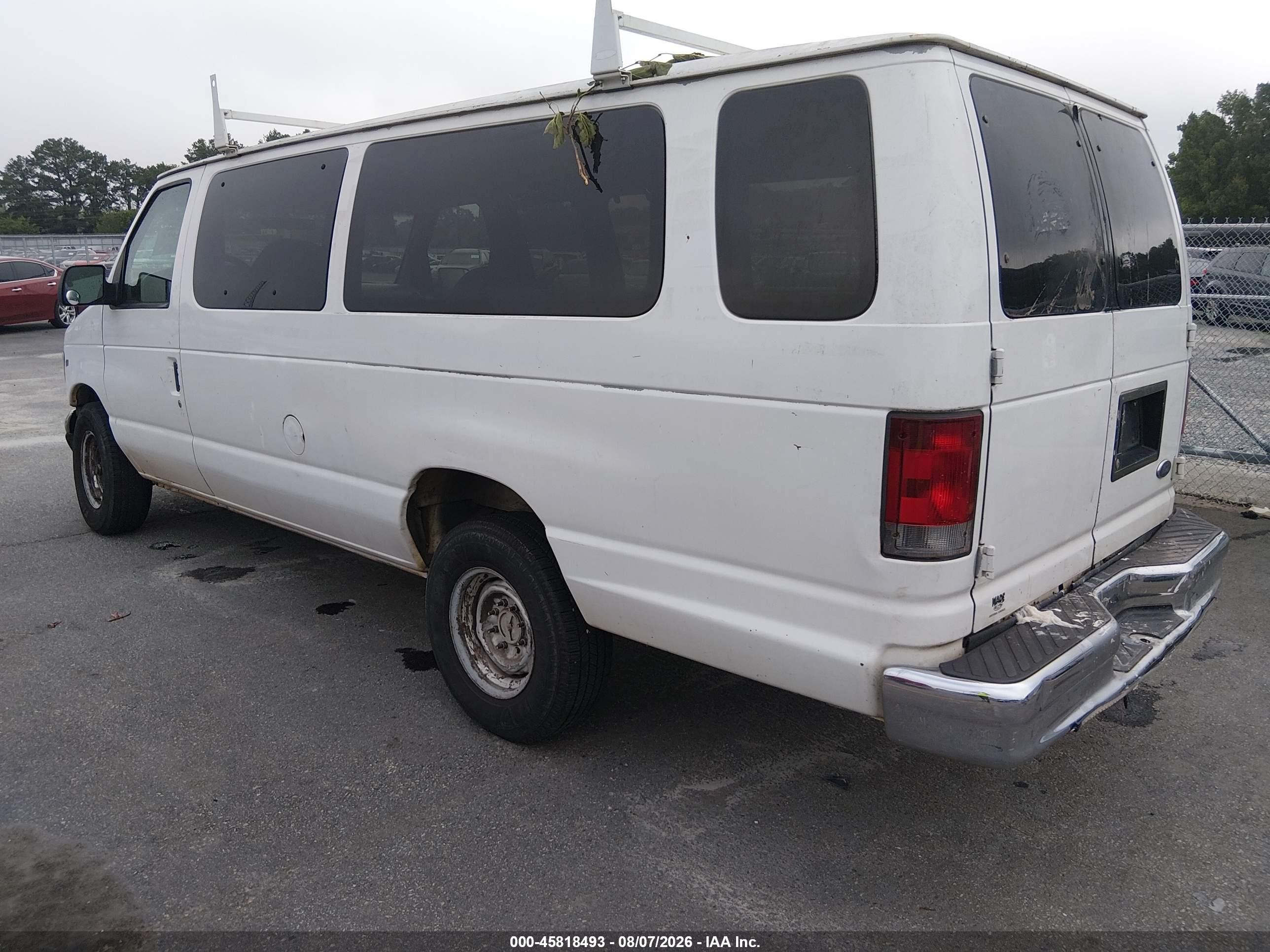 2002 Ford E-350 Super Duty Xl/xlt White vin: 1FBSS31L22HB42145