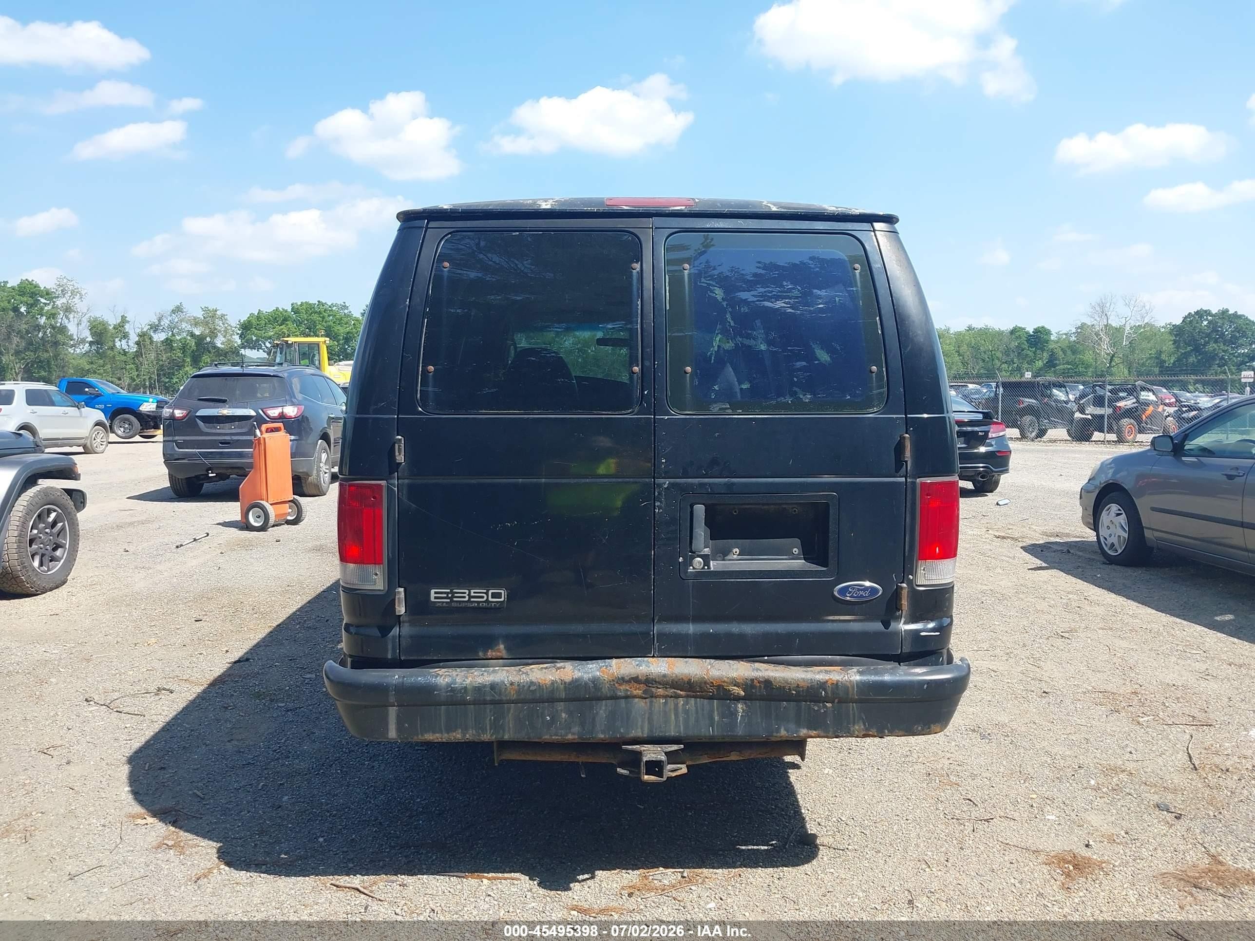 2003 Ford E-350 Super Duty Xl/xlt Cream vin: 1FBSS31L23HA96639