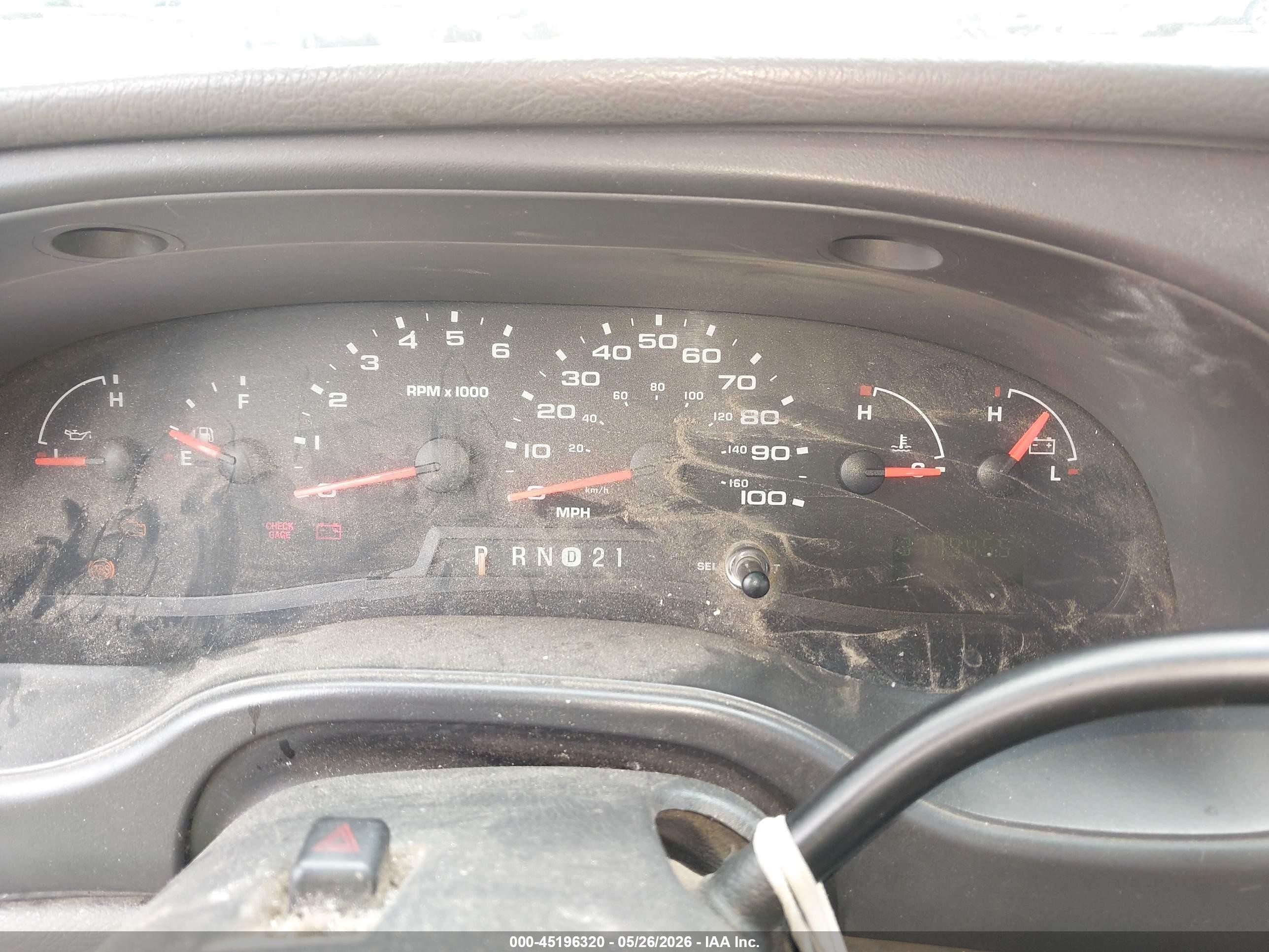 2004 Ford E-350 Super Duty Xl/xlt Silver vin: 1FBSS31L24HA68809