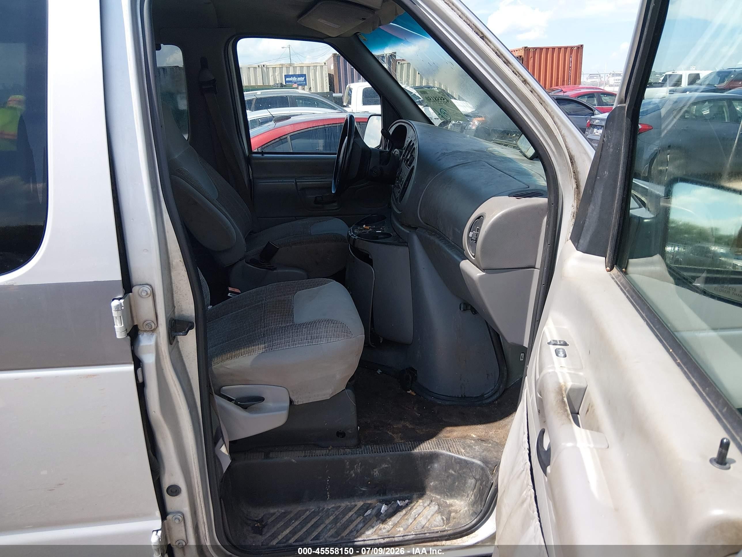 1999 Ford E-350 Super Duty Xl/xlt White vin: 1FBSS31L2XHA99496