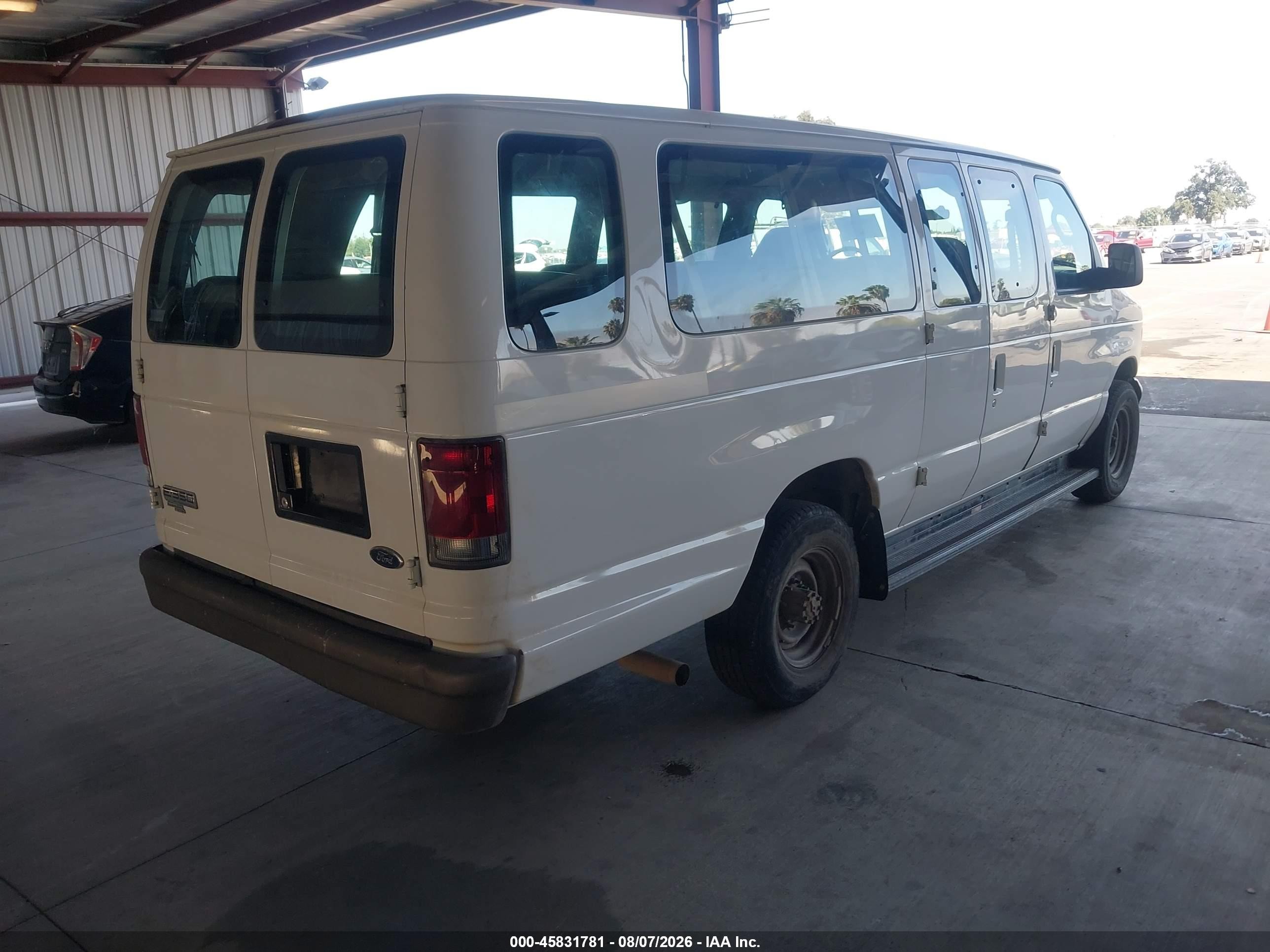 2007 Ford E-350 Super Duty Xl/xlt White vin: 1FBSS31L37DB09699